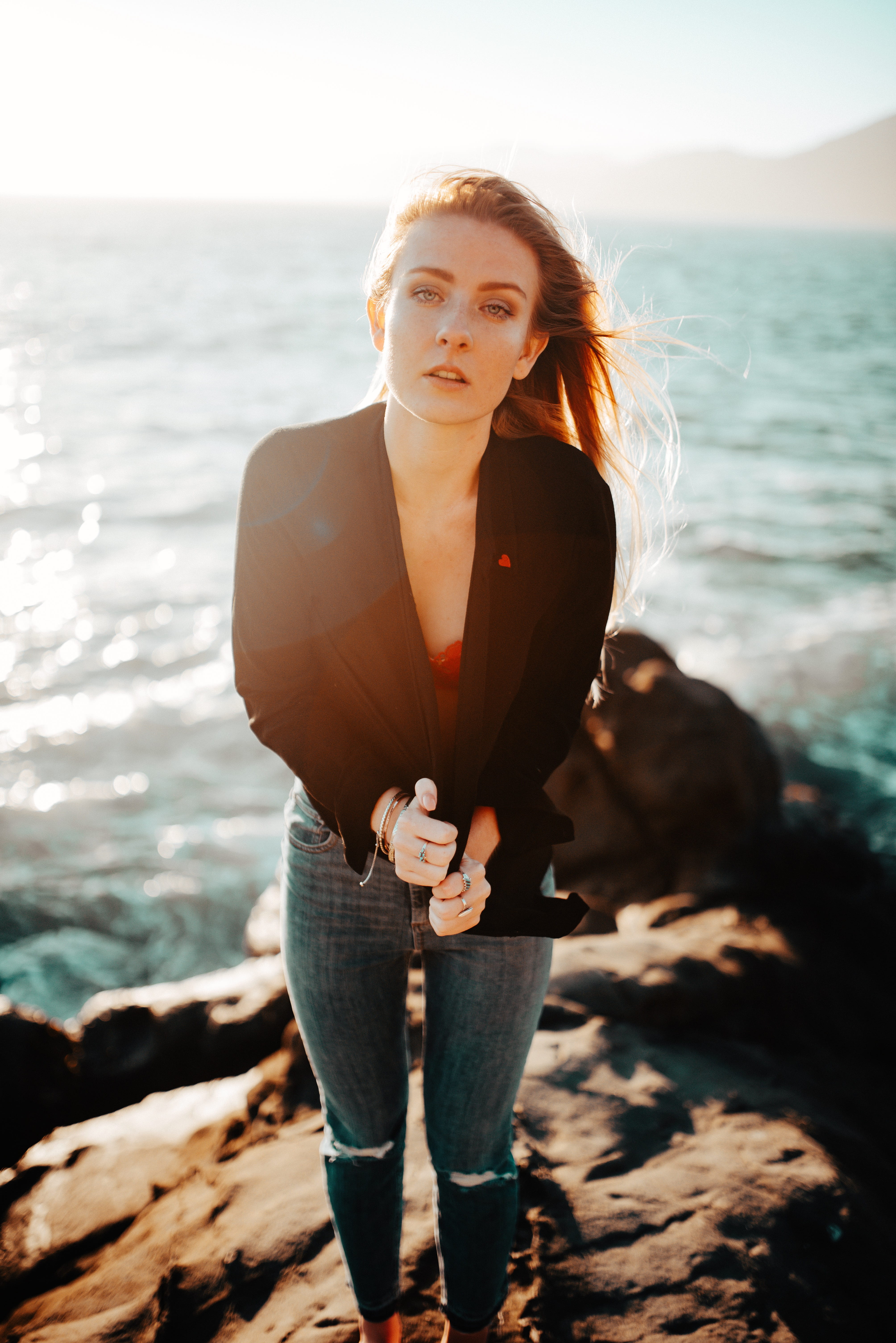 distressed, land, sunlight, contemplation, young adult, looking at camera, one person, lifestyles, sea, suit, wearing, portrait, jacket, washed, hair, jeans, Phone HD Wallpaper