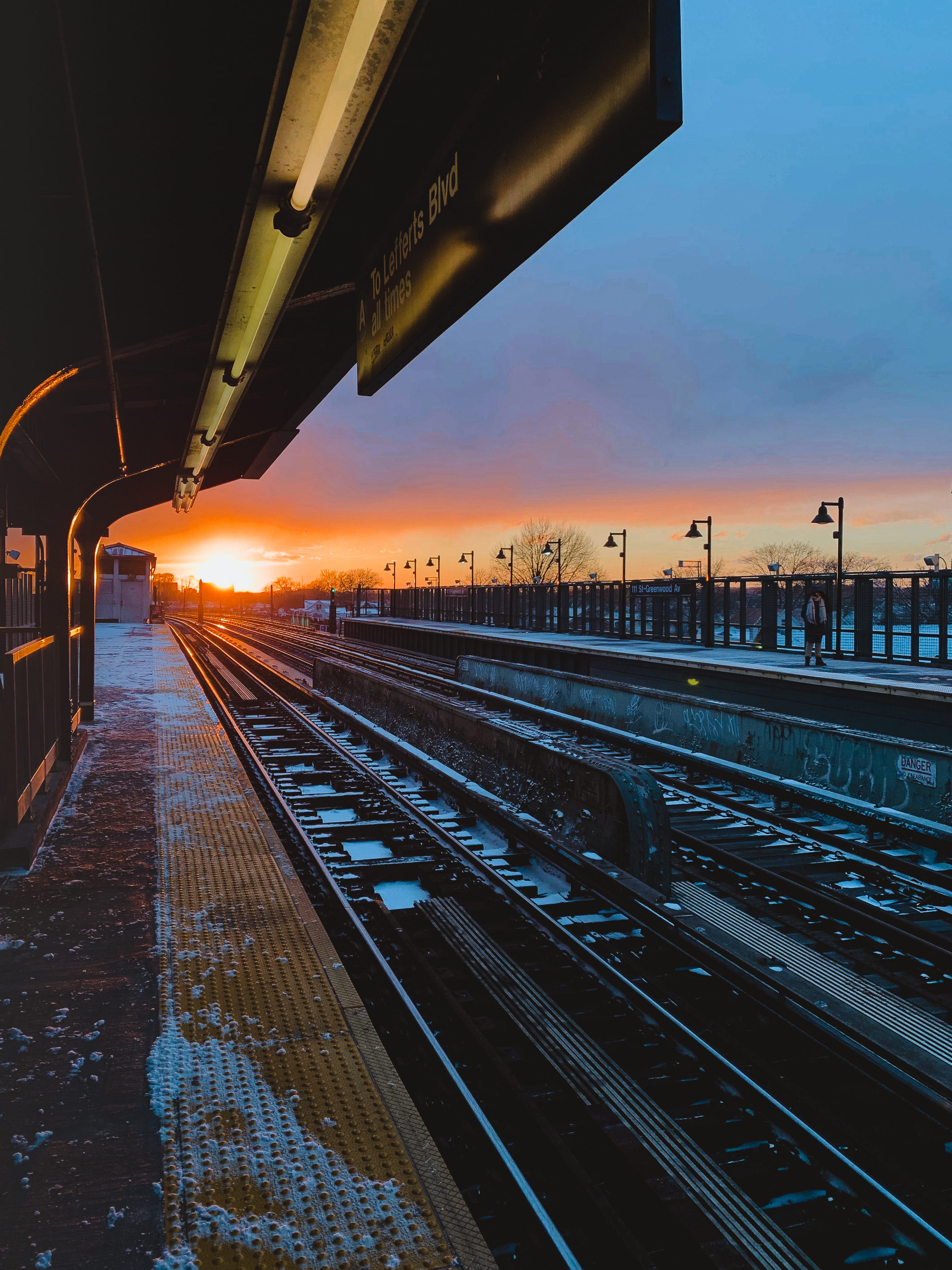 public transportation, transportation, orange color, track, travel, terminal, the way forward, 4K, diminishing perspective, railroad track, vehicle, dock, Phone HD Wallpaper