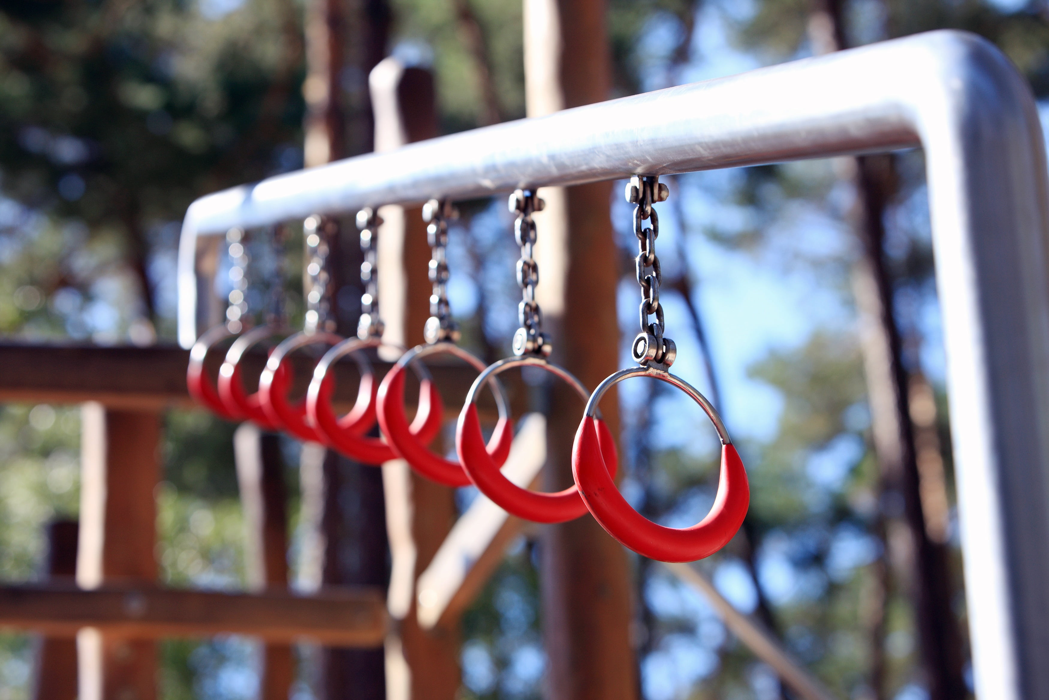 rings, gymnastics, 2K, security, childhood, hanging, fun, lock, nature, sport, outdoor play equipment, in a row, red, outdoors, chain, childrens playground, HD Wallpaper