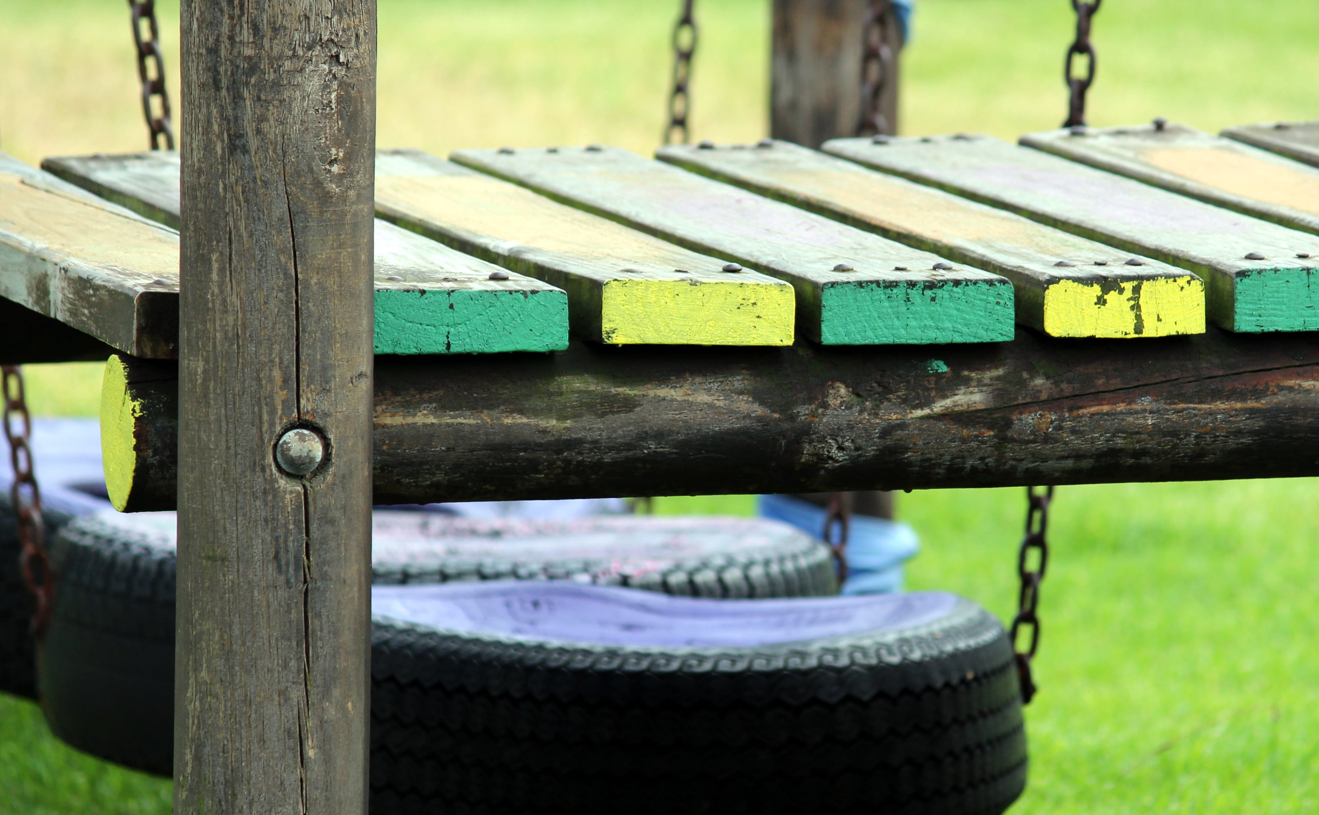 park, green color, bench, nature, therapy, seat, leave, outdoors, kletterhaus, tire, selective focus, adventure playground, childrens, vehicle, wooden post, HD Wallpaper