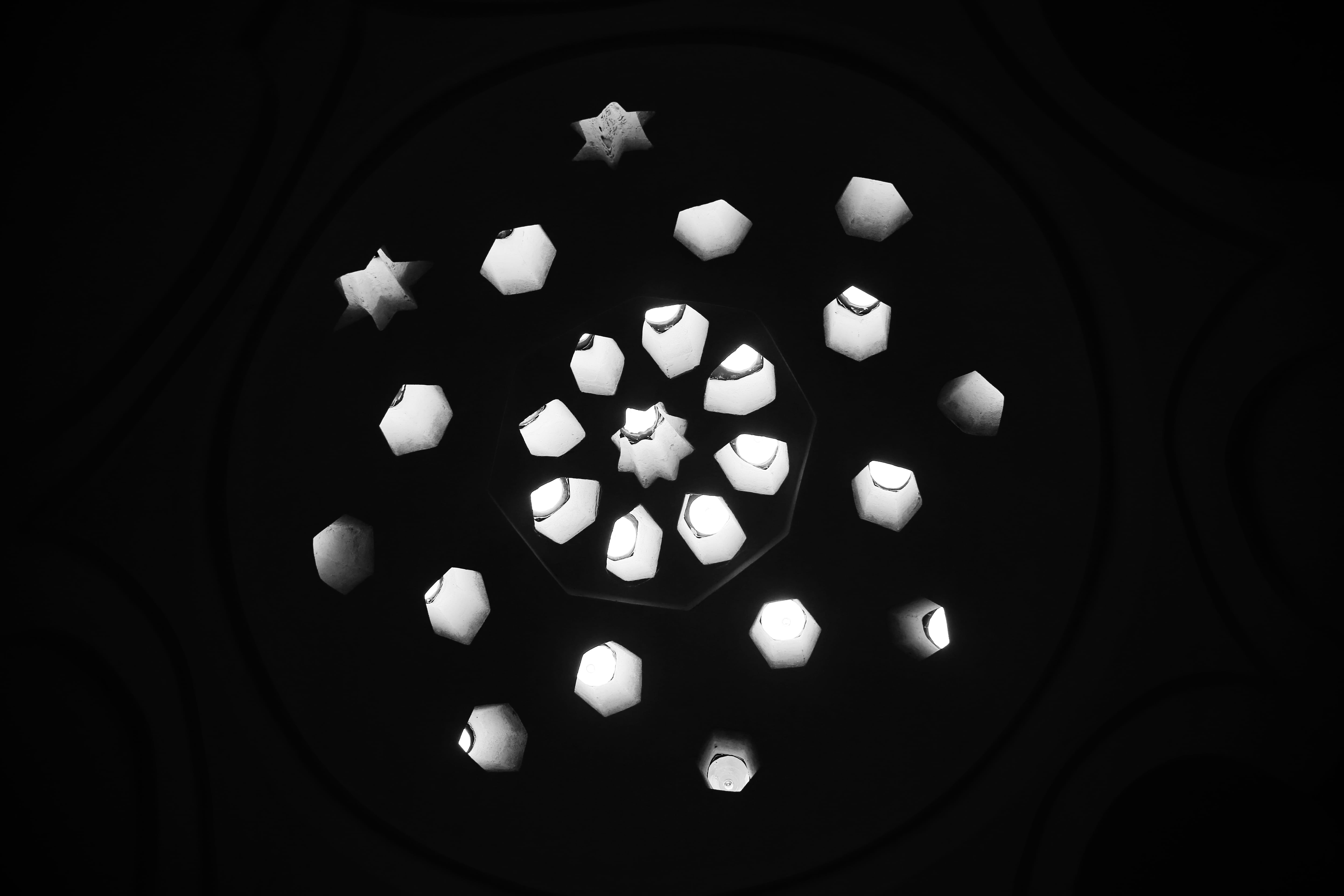 confectionery, snowflake, black and white, directly above, illuminated, popcorn, indoors, shape, no people, gemstone, assorted, pattern, shapes, recycling symbol, HD Wallpaper