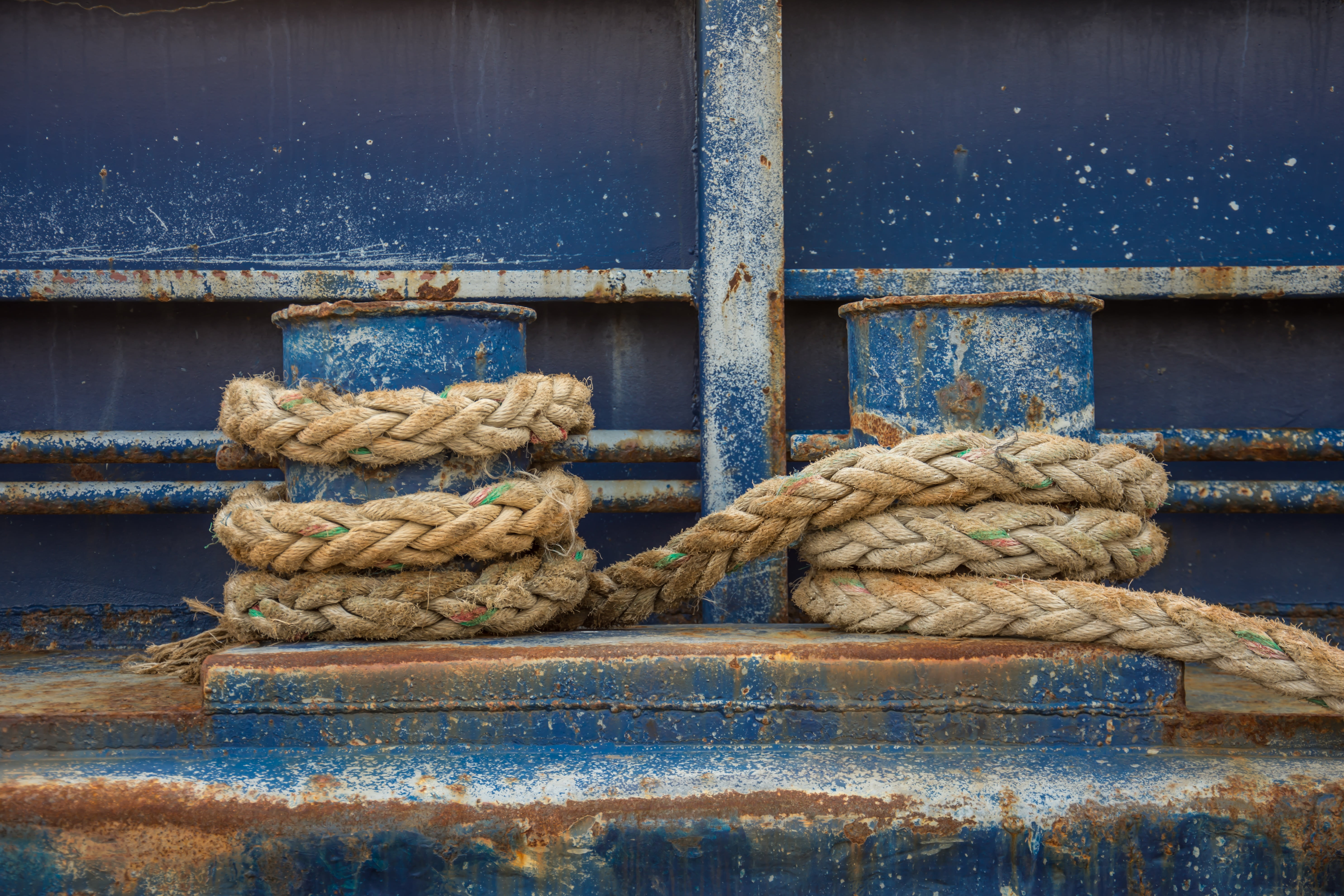 wooden post, nature, rope, marine, tied up, water, ships, knot, bulgaria, connection, outdoors, blue, metal, boat, tied knot, port of burgas, transportation, HD Wallpaper