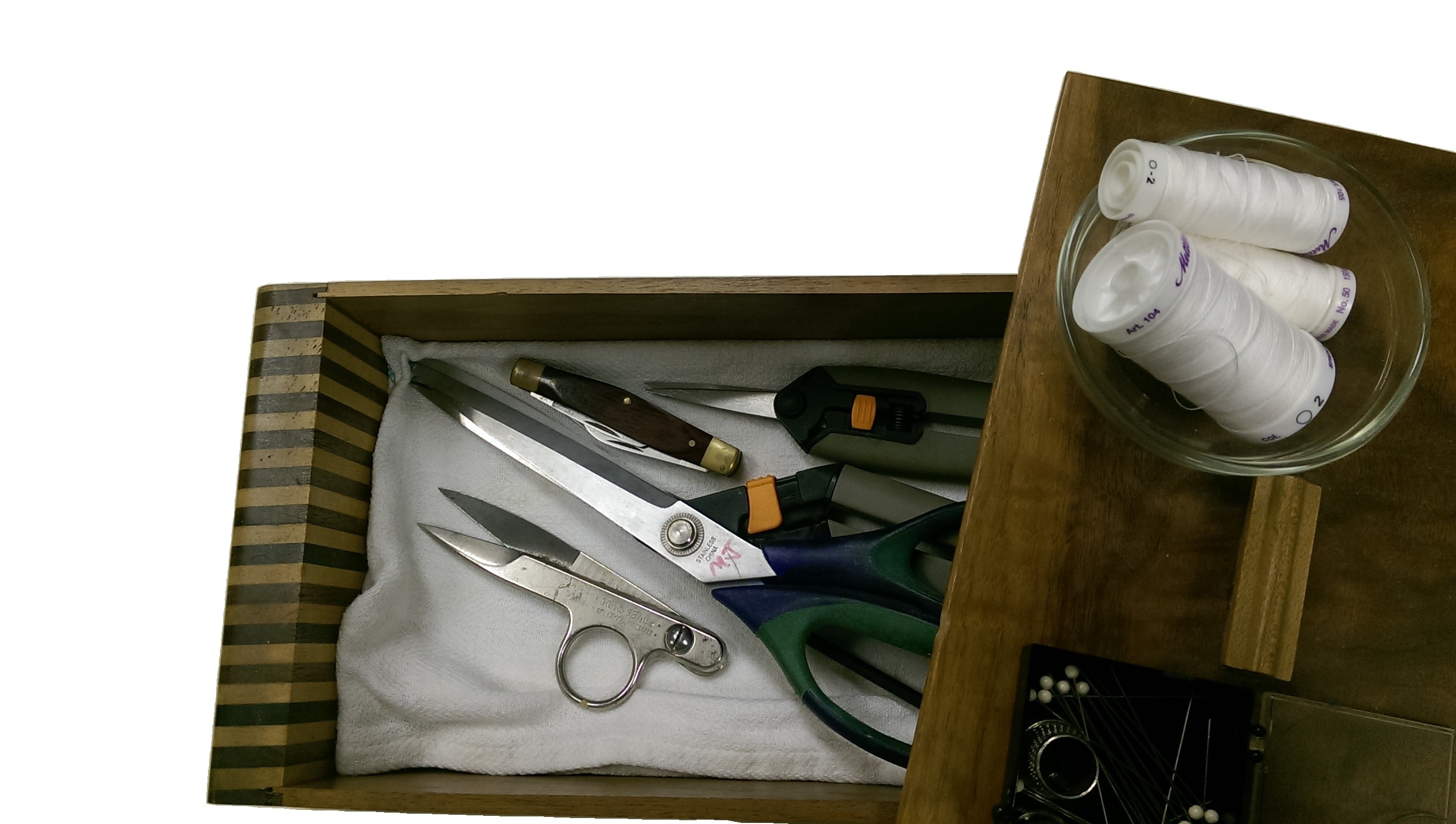black, technology, work, wood - material, box, finance, industry, indoors, equipment, shears, white background, paper, tailor, sew, 2K, handmade, clothing, HD Wallpaper