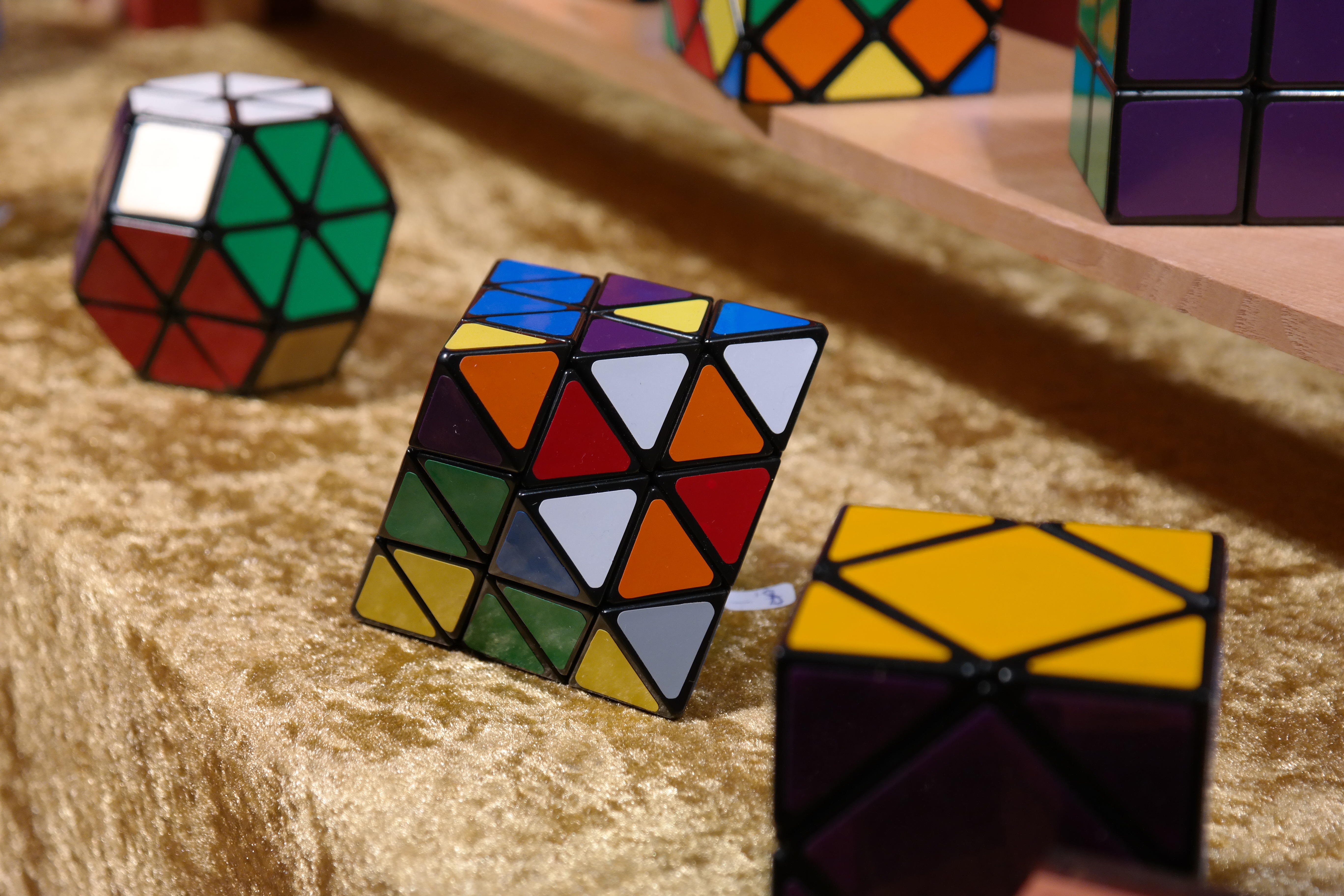 cube shape, magic cube, close-up, 5K, triangle shape, sport, leisure games, shape, play, design, day, multi colored, focus on foreground, architecture, HD Wallpaper