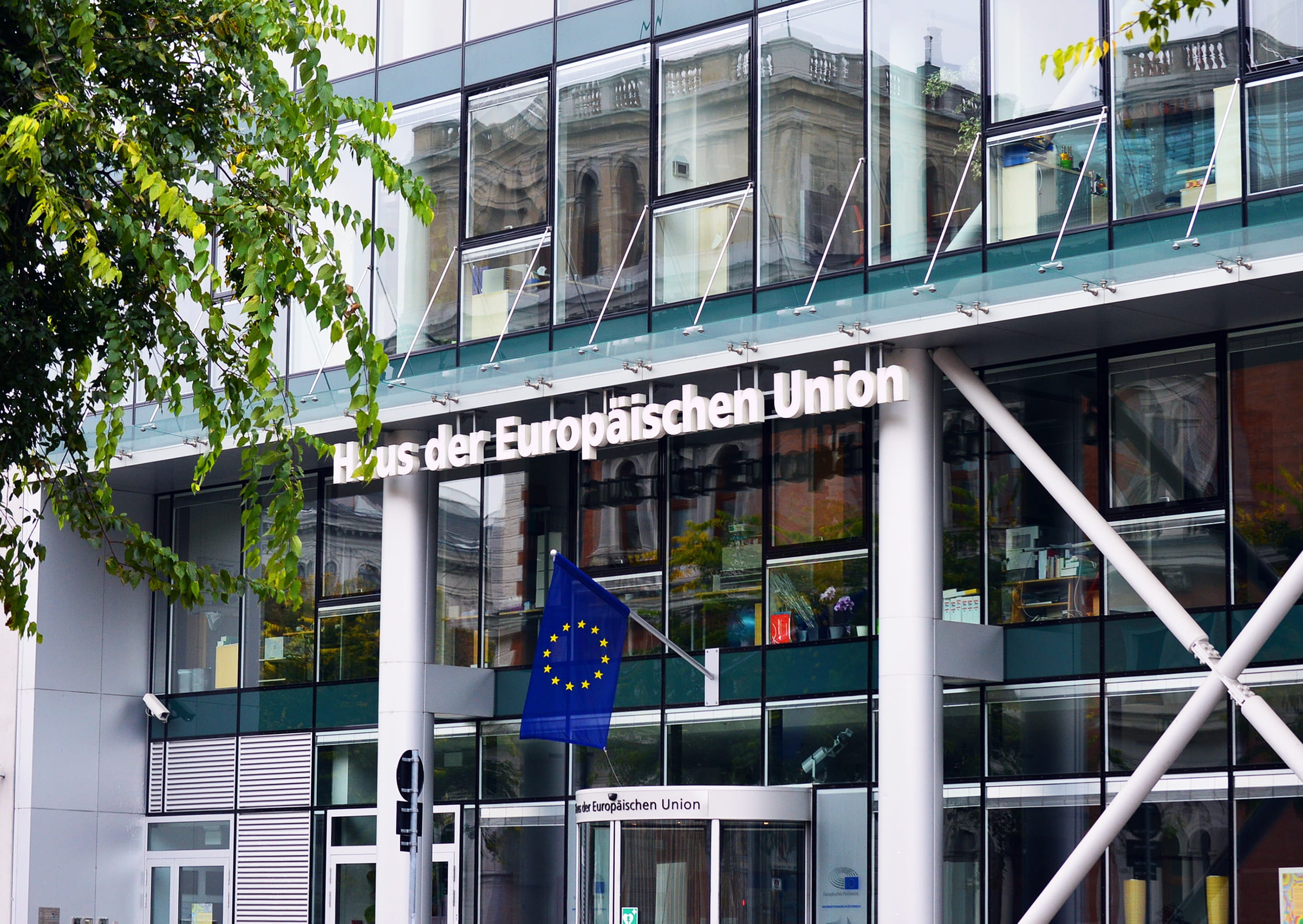 eu, glass - material, european union, stars, tree, partnership, window, transparent, no people, architecture, country, communication, global, low angle view, HD Wallpaper