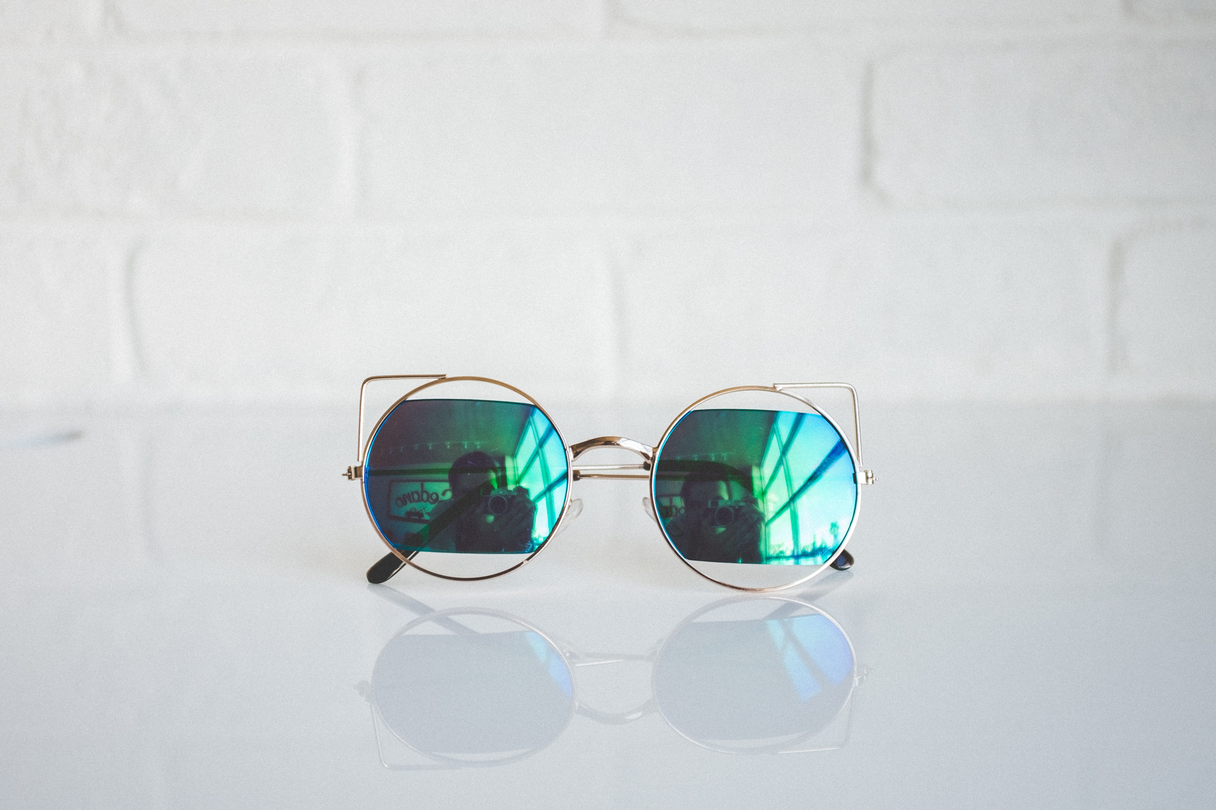 style, wall - building feature, neonbrand digital marketing, nature, transparent, eyeglasses, glass - material, blue, concrete, protection, fashion, glasses, HD Wallpaper