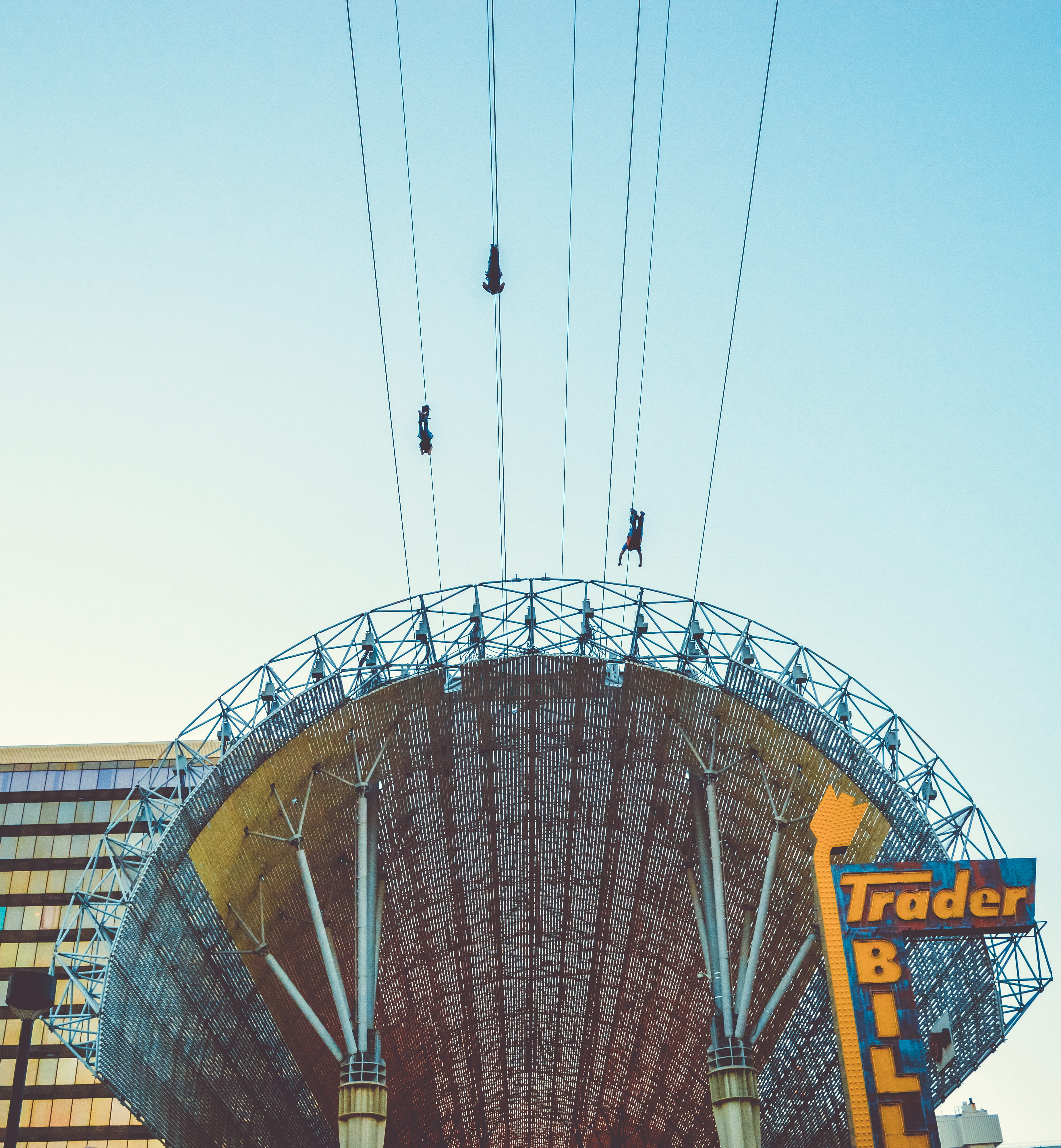 leisure activity, 4K, clear sky, fremont street, travel destinations, neonbrand, zip-line, nature, amusement park ride, zip line, arts culture and entertainment, Phone HD Wallpaper