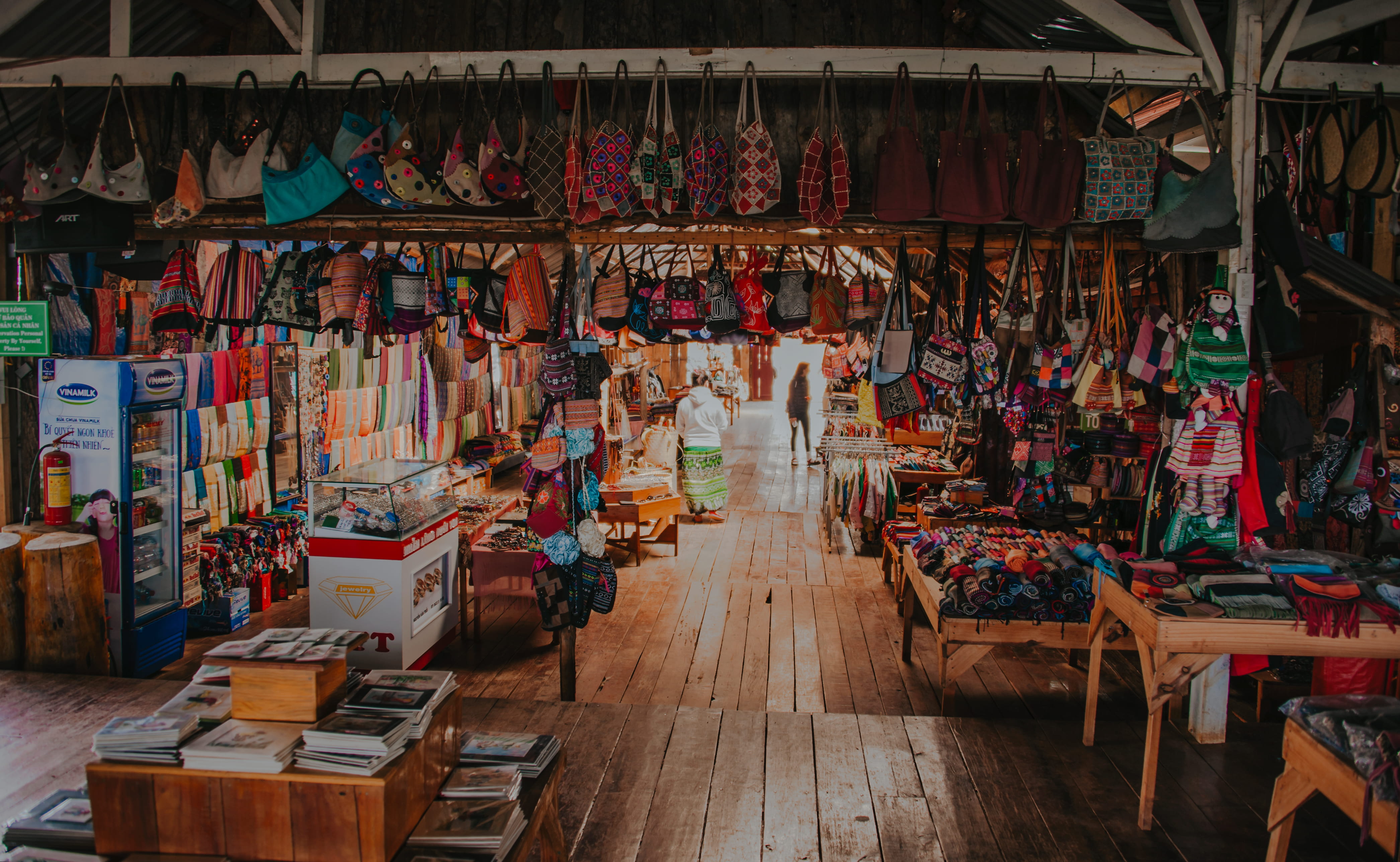 wood, store, garage, stocks, bags, art and craft, indoors, sale, goods, items, shopping, for sale, large group of objects, commerce, abundance, 4K, table, HD Wallpaper