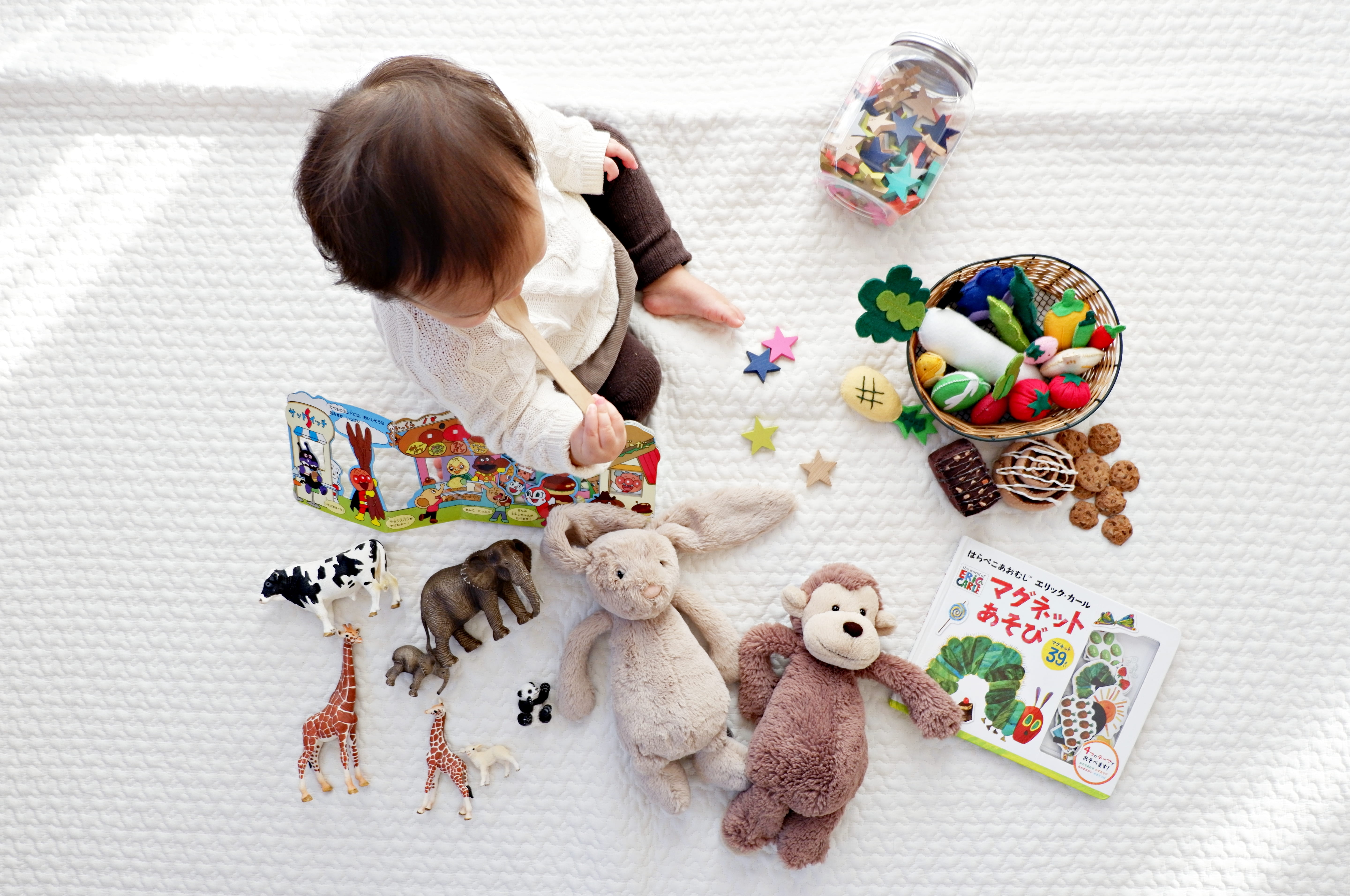 indoors, innocence, family, representation, high angle view, mammal, girls, child, baby, women, surrounded, lifestyles, teddy bear, people, 5K, playing, HD Wallpaper