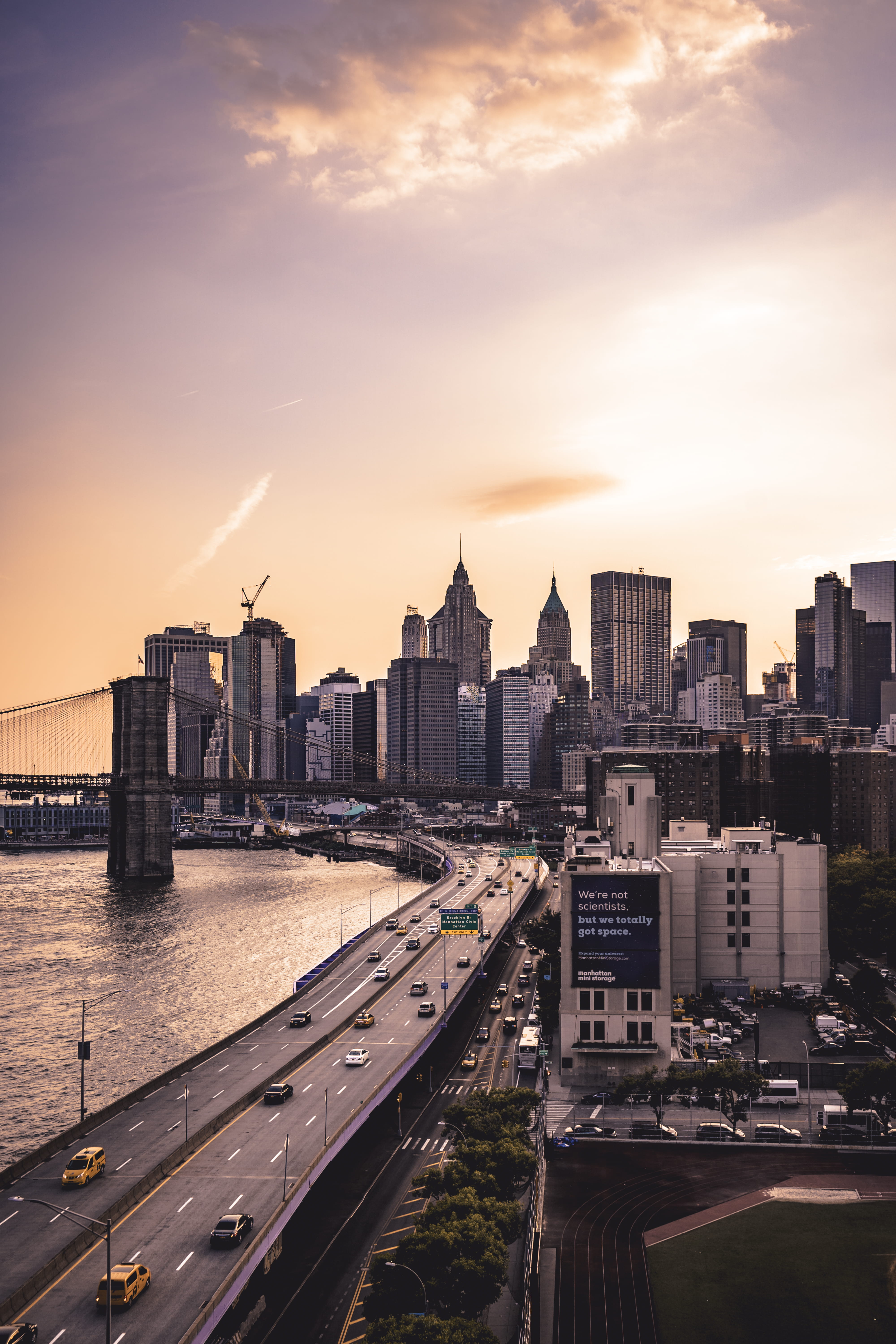 background, 5K, urban, water, sunlight, new york city, modern, sunset, eye, high angle view, river, outdoors, cloud - sky, light, skyline, bridge, tall - high, Phone HD Wallpaper