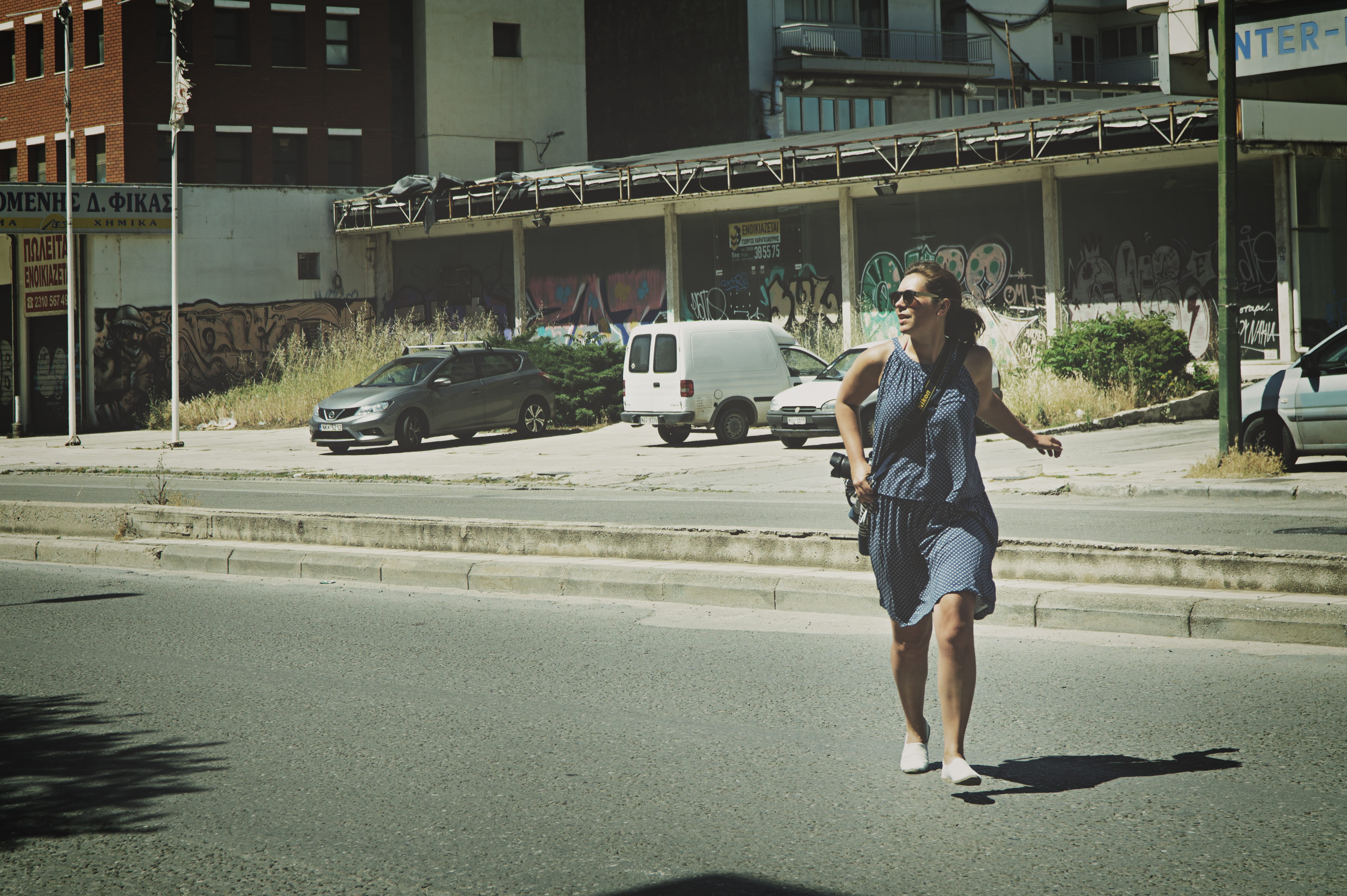 pavement, running, mode of transportation, road, parked, car, land vehicle, outdoors, architecture, adult, day, automobile, motor vehicle, women, travel, HD Wallpaper