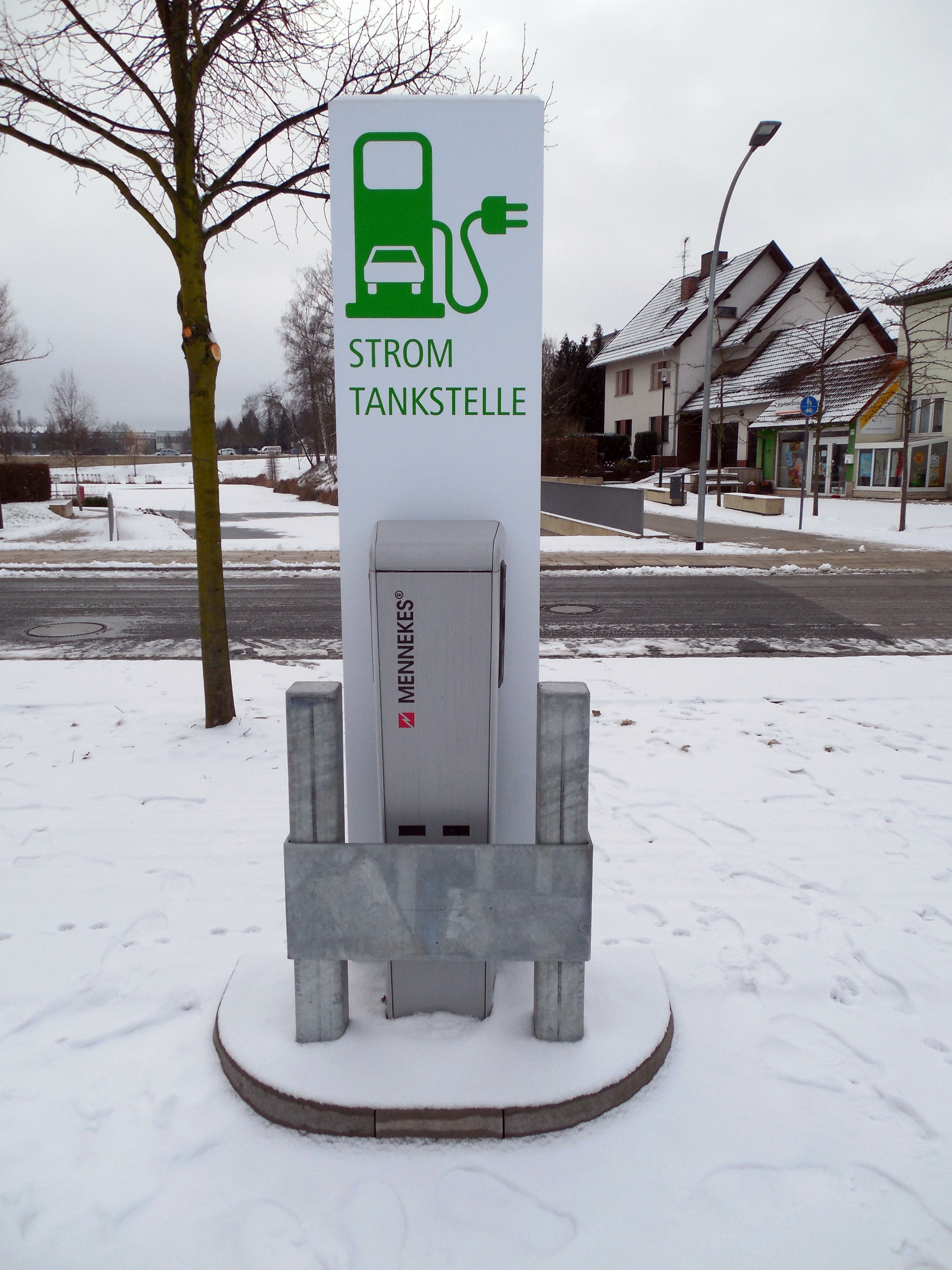 electric car, winter, gas pump, petrol stations, outdoors, building exterior, snow, ecology, sign, eco, nature, no people, city, auto, land, tree, electricity, Phone HD Wallpaper