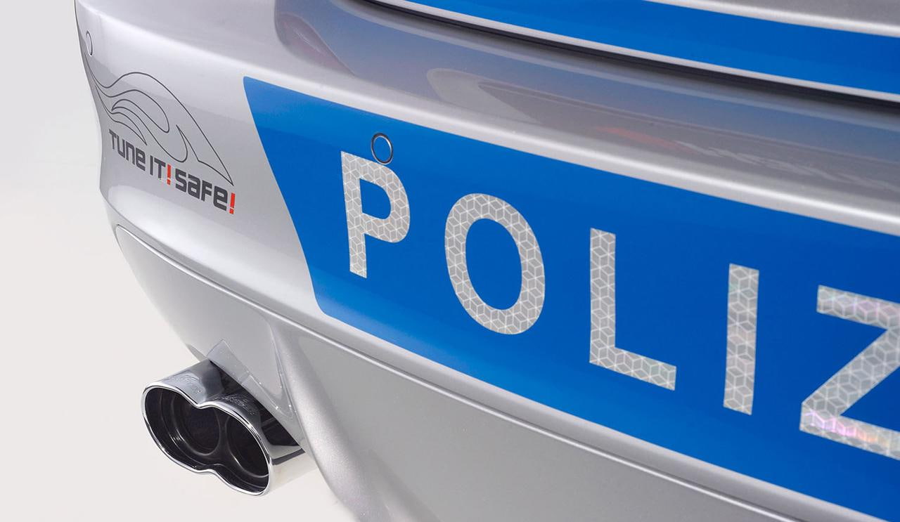 police, blue, nature, communication, transportation, close-up, ac, d, schnitzer, travel, refueling, environment, mode of transportation, outdoors, 720P, HD Wallpaper