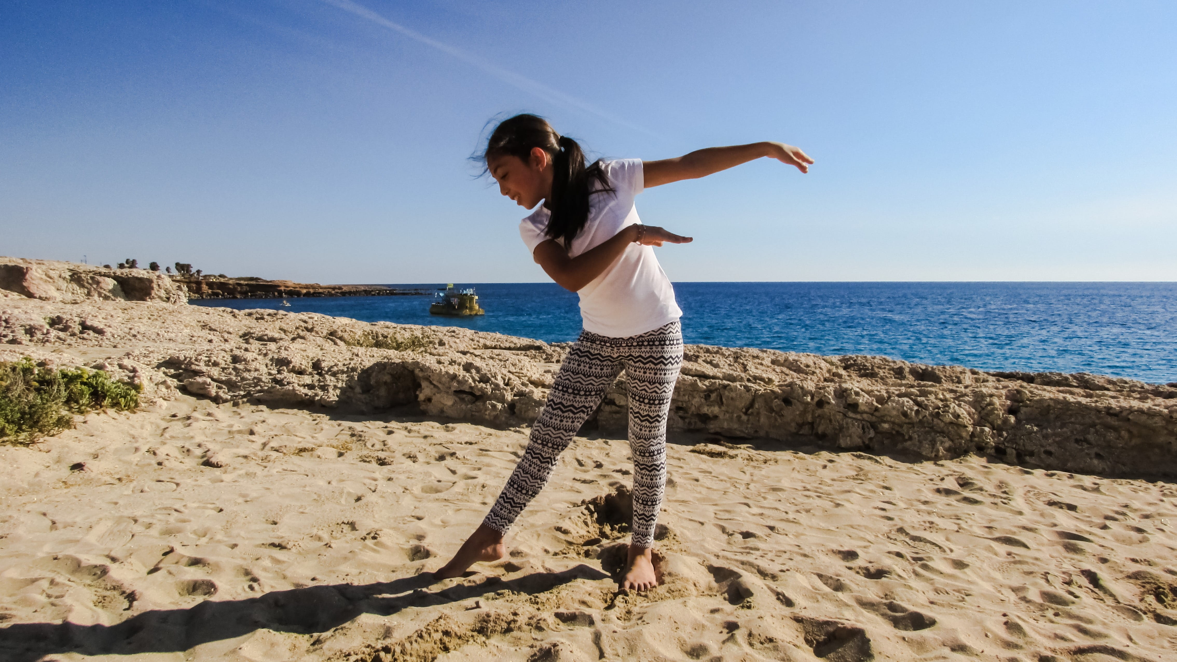 one woman only, Motion, full length, happy, sand, sunlight, kid, travel Locations, lifestyle, Beach, lifestyles, child, women, sea, outdoors, day, adults only, HD Wallpaper