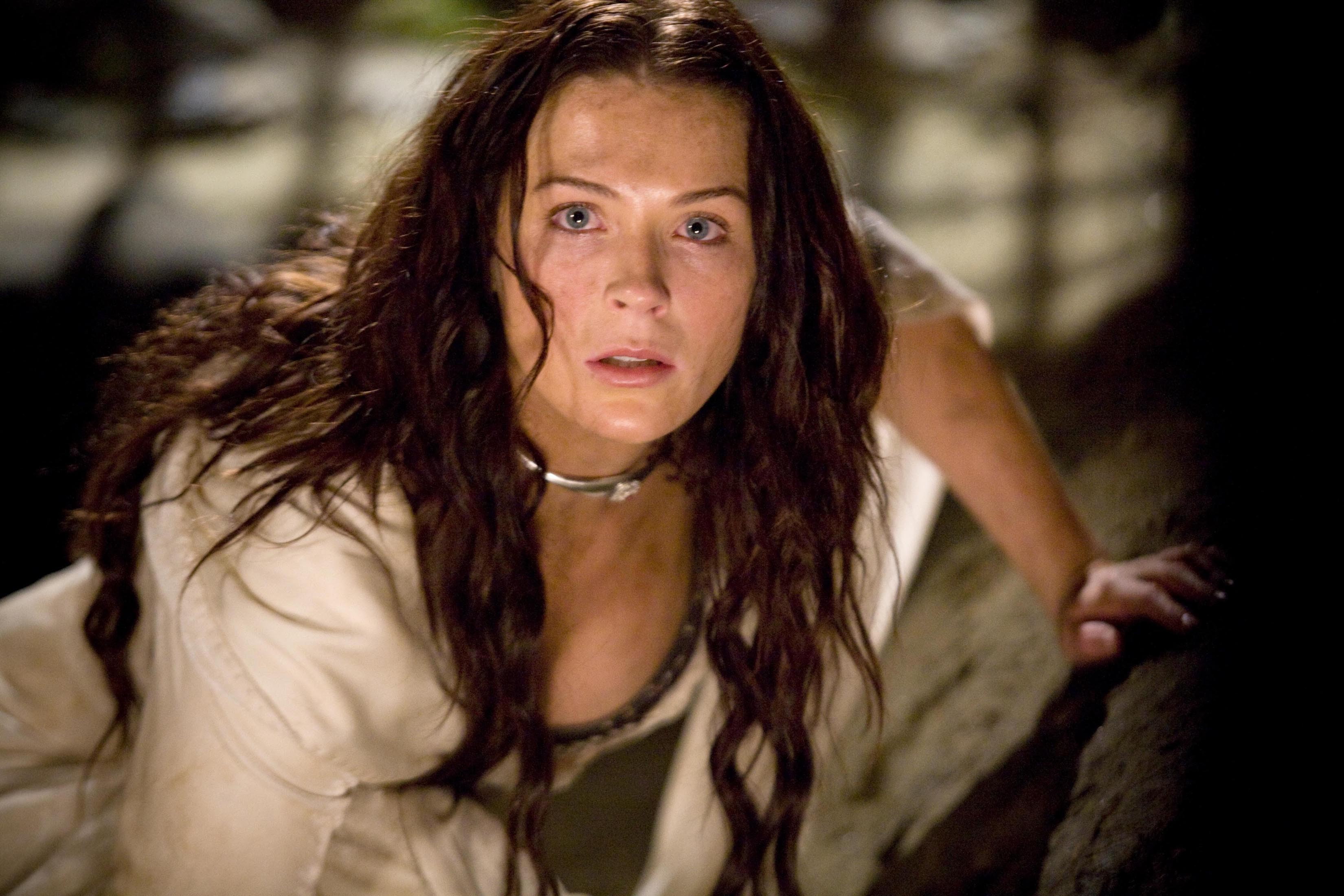 legend of the seeker, long hair, horror, 2K, surprise, headshot, emotion, brown hair, portrait, hairstyle, shock, one person, waist up, adult, hair, women, HD Wallpaper