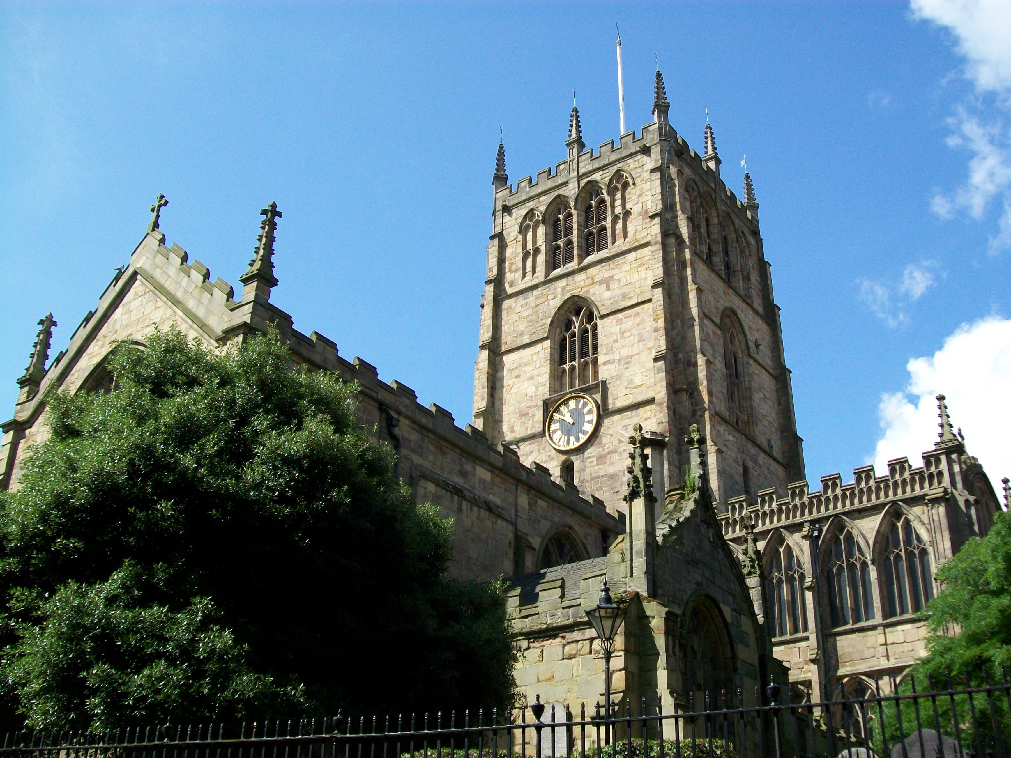 outdoors, history, building, nottingham, travel, government, day, no people, low angle view, sky, church, place of worship, plant, england, built structure, HD Wallpaper