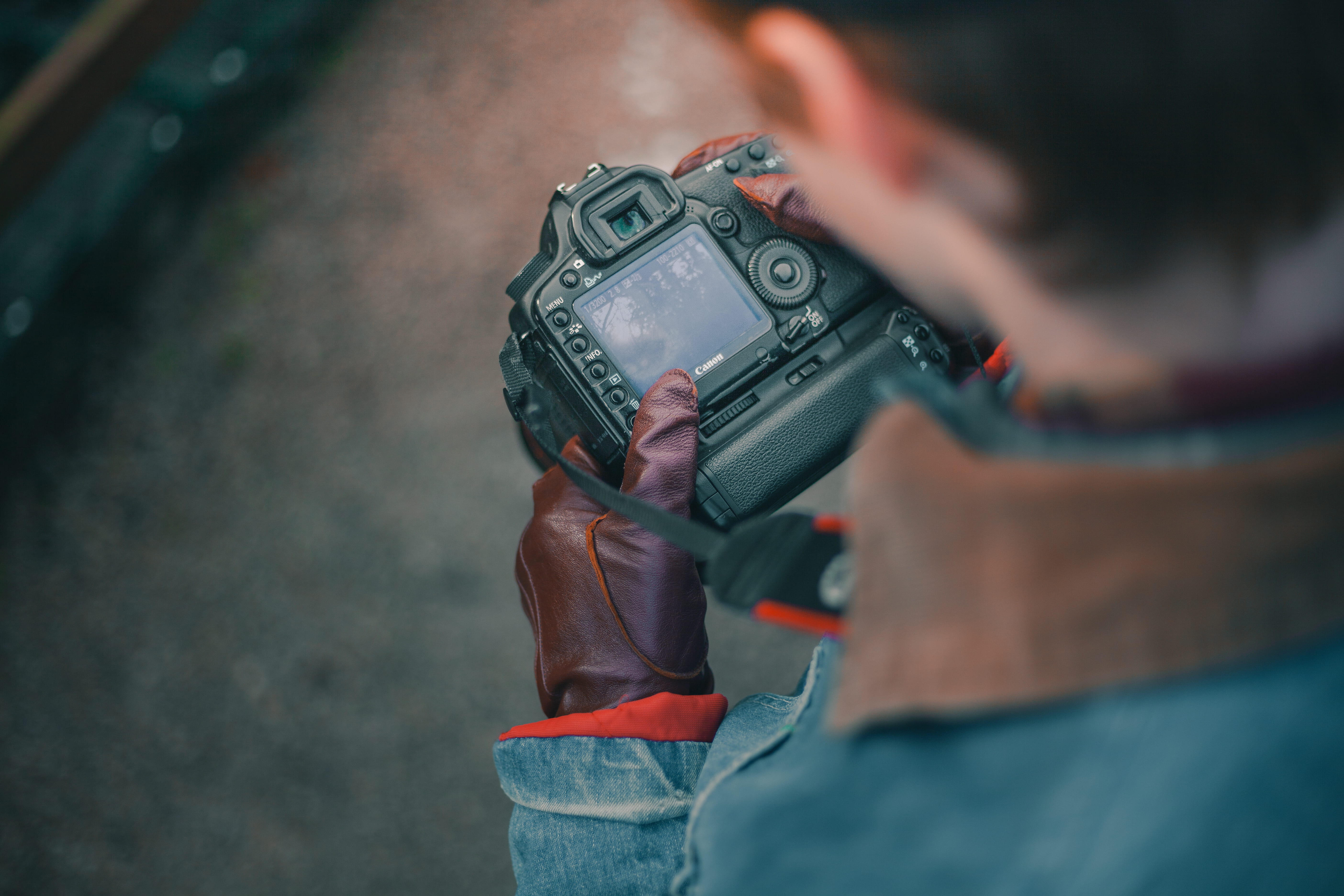 photo, gloves, portrait, expertise, dslr, looking down, explorer, photography, male, 5K, casual Clothing, beautiful, camera - Photographic Equipment, jeans, HD Wallpaper