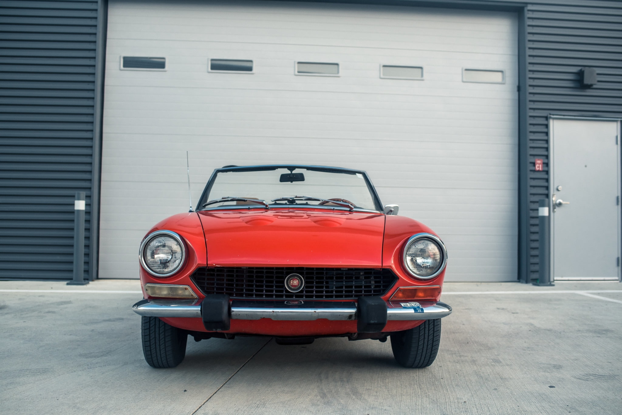 city, Spider, 1080P, mode of transportation, 124 Sport, luxury, motion, Fiat, land vehicle, architecture, no people, vintage car, Old-Timer, Sport, Convertible, HD Wallpaper
