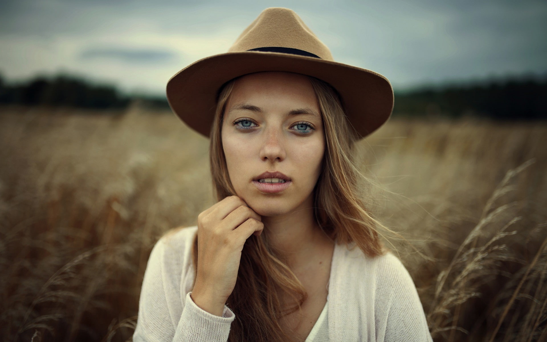 looking at viewer, land, open mouth, nature, headshot, grain, hair, plant, blue eyes, beautiful woman, contemplation, adult, rural scene, one person, landscape, HD Wallpaper