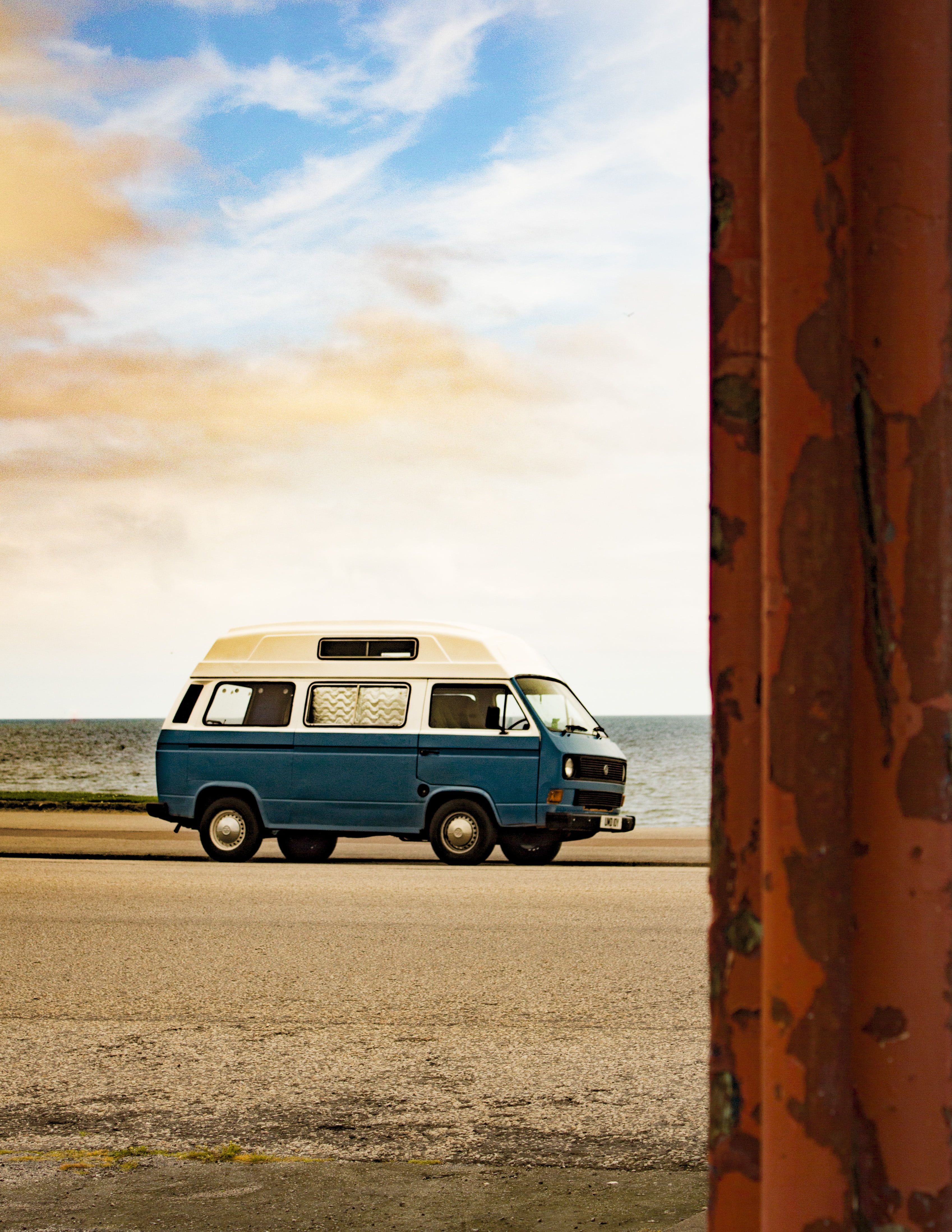 architecture, dom, parking, built structure, mode of transportation, beach, road, land vehicle, vacation, ocean, 70s, land, retro car, nature, van, sea, Phone HD Wallpaper