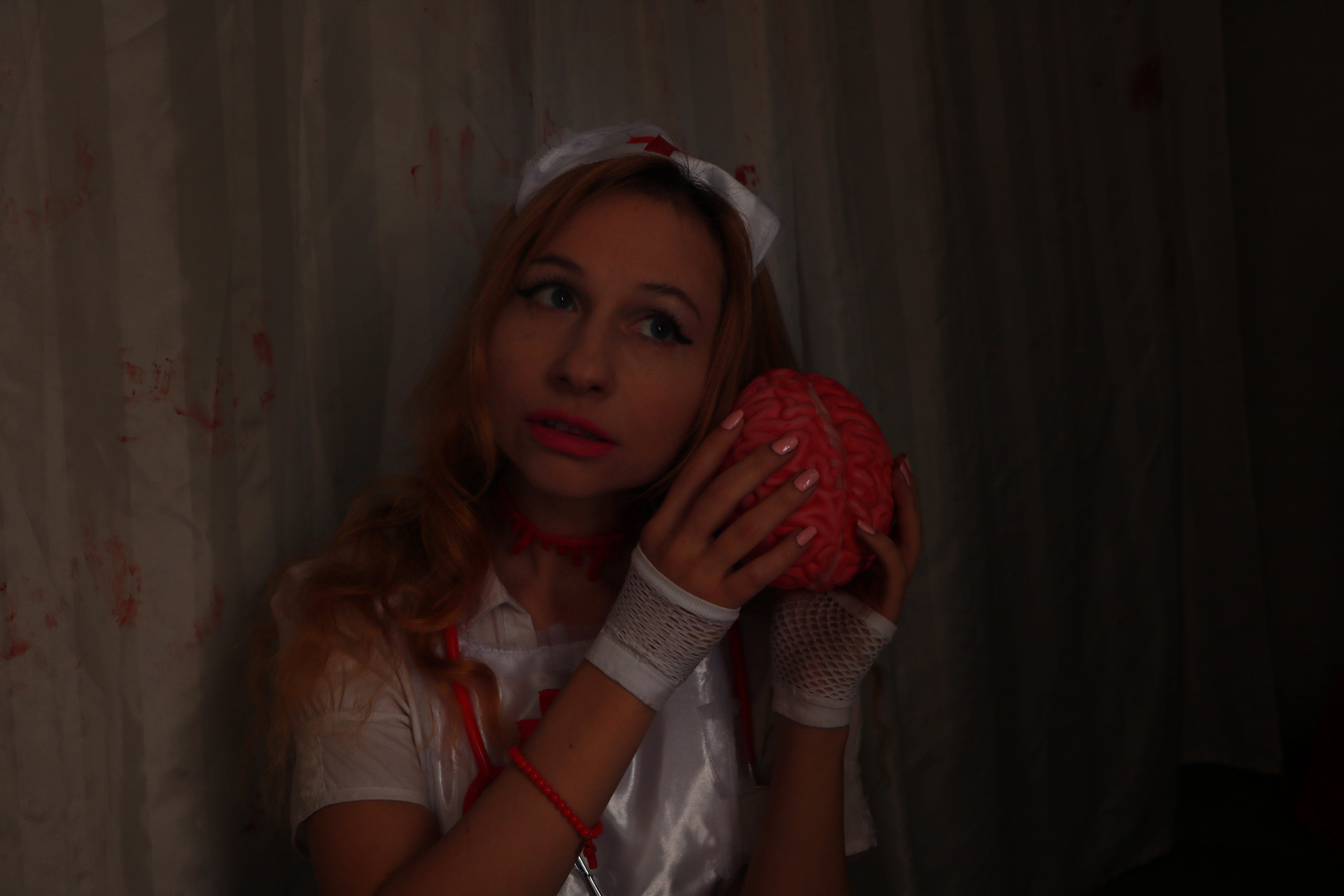 blood, violence, treatment, long hair, adult, young adult, contemplation, lifestyles, beautiful woman, psychiatric hospital, clothing, halloween, headshot, HD Wallpaper