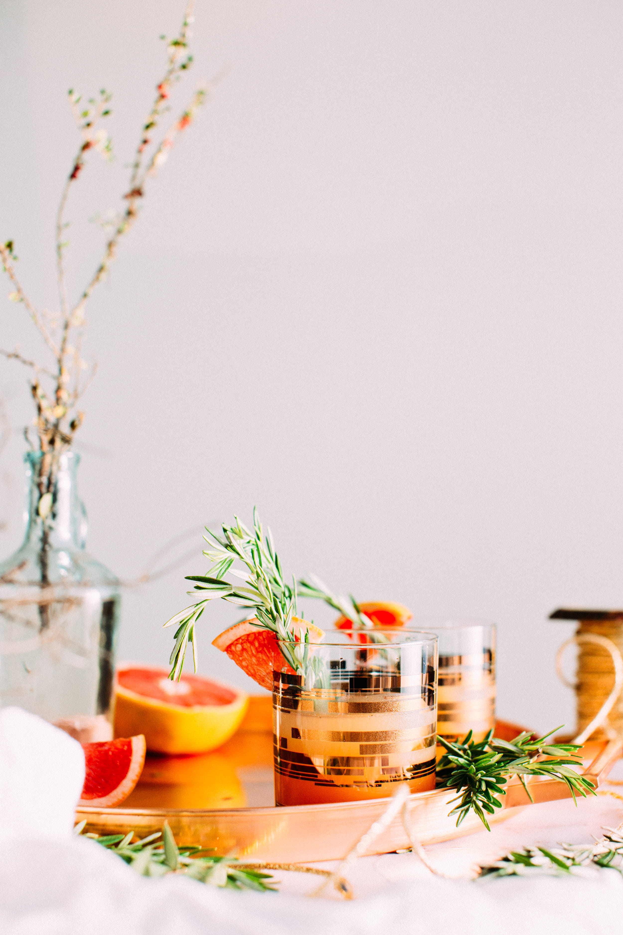 black, inside, food and drink, 2K, selective focus, plant, decoration, indoors, copy space, sliced, tray, clear, no People, beverage, shot, herb, two, Phone HD Wallpaper
