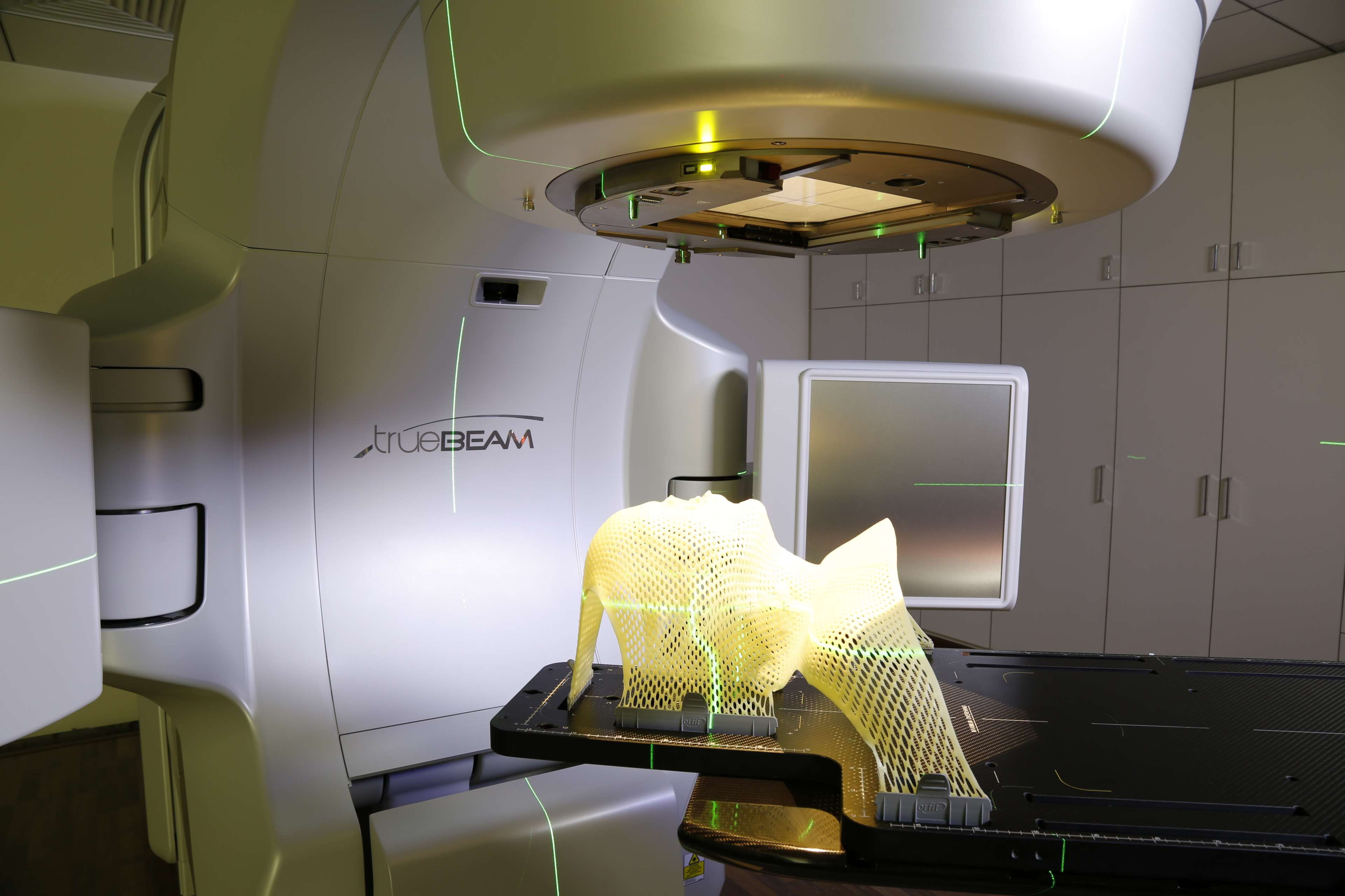 science, no people, surgeon, 4K, operating room, technology, medical exam, machinery, seat, protection, illuminated, indoors, computer equipment, patient, HD Wallpaper