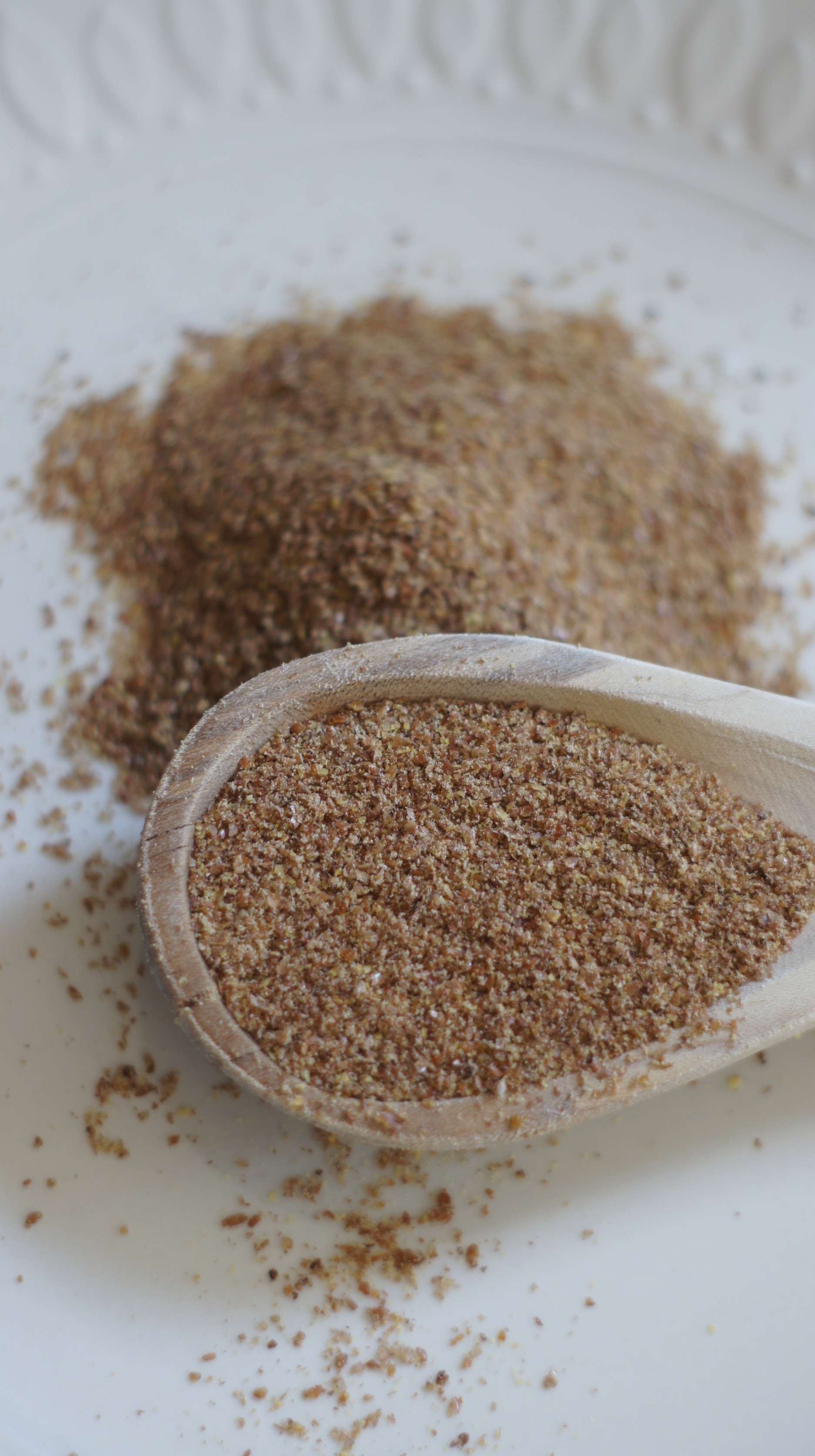 selective focus, flax meal, still life, freshness, indoors, healthy eating, spice, 2K, flax, wellbeing, focus on foreground, close-up, indulgence, food, Phone HD Wallpaper