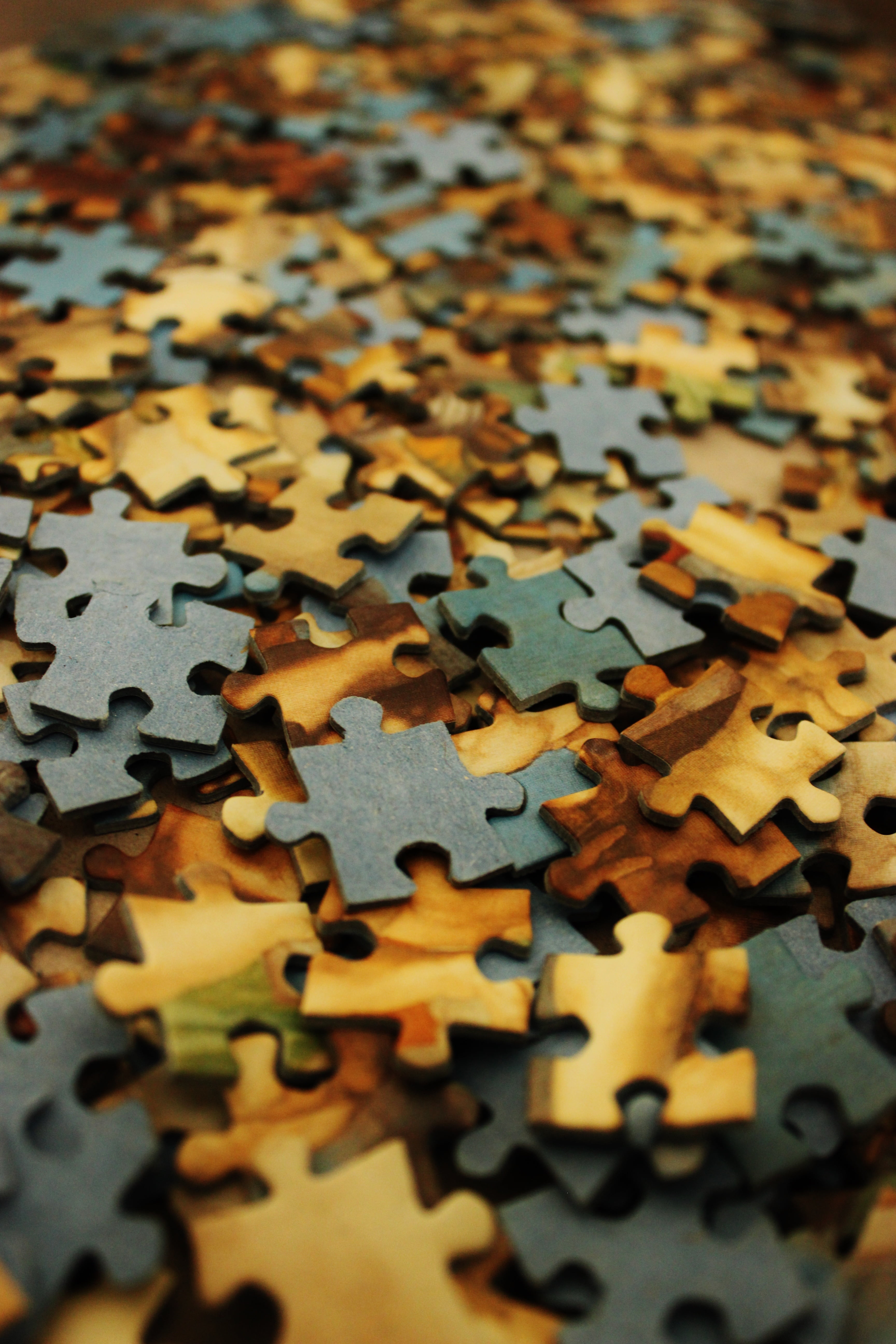 relaxation, 5K, pattern, full frame, table, connection, strategy, jigsaw puzzle, details, no people, puzzle, blur, close-up, jigsaw piece, shape, leisure games, Phone HD Wallpaper