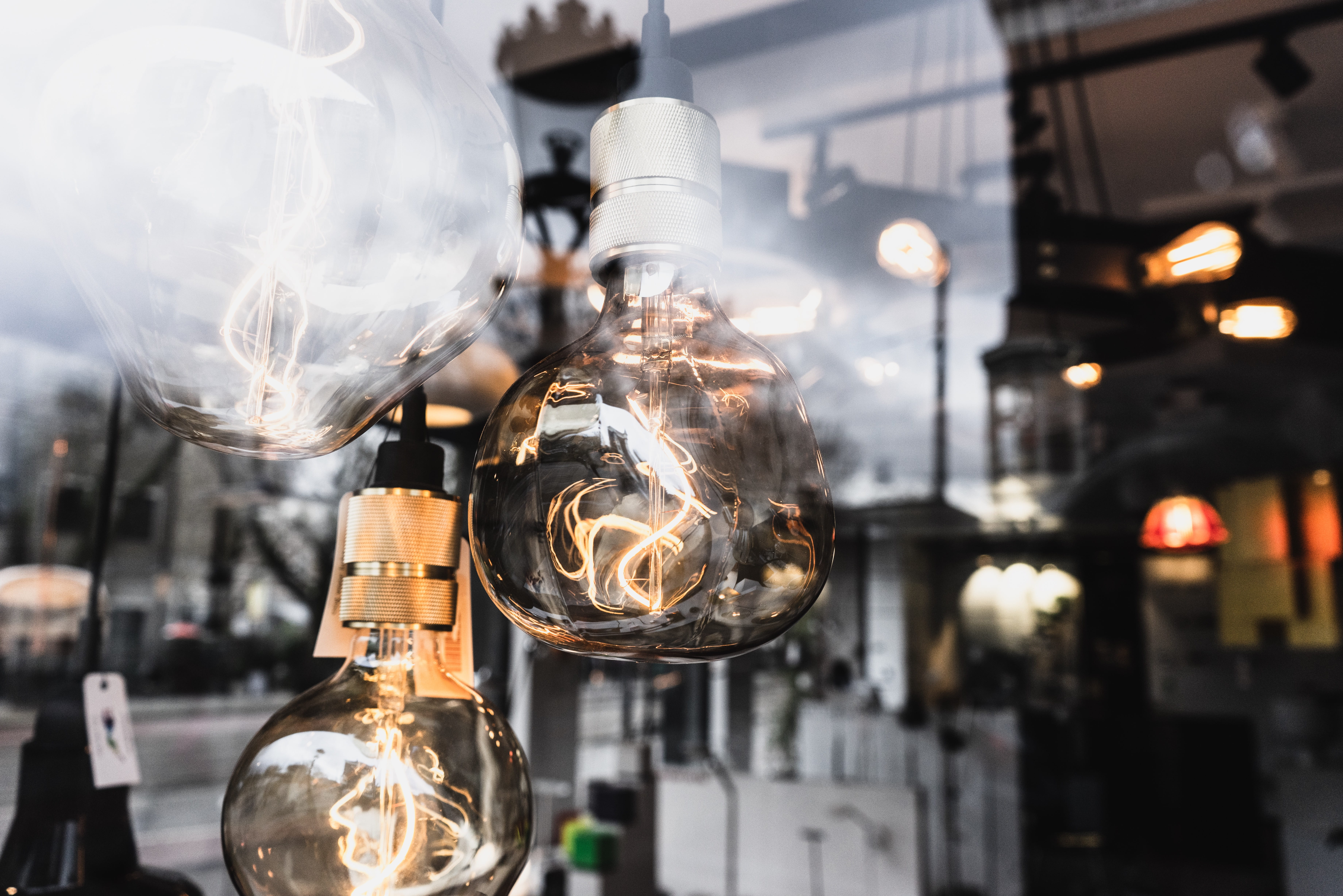 glass - material, close-up, illuminated, focus on foreground, no people, electric light, lighting equipment, technology, focus, hanging, fuel and power generation, HD Wallpaper