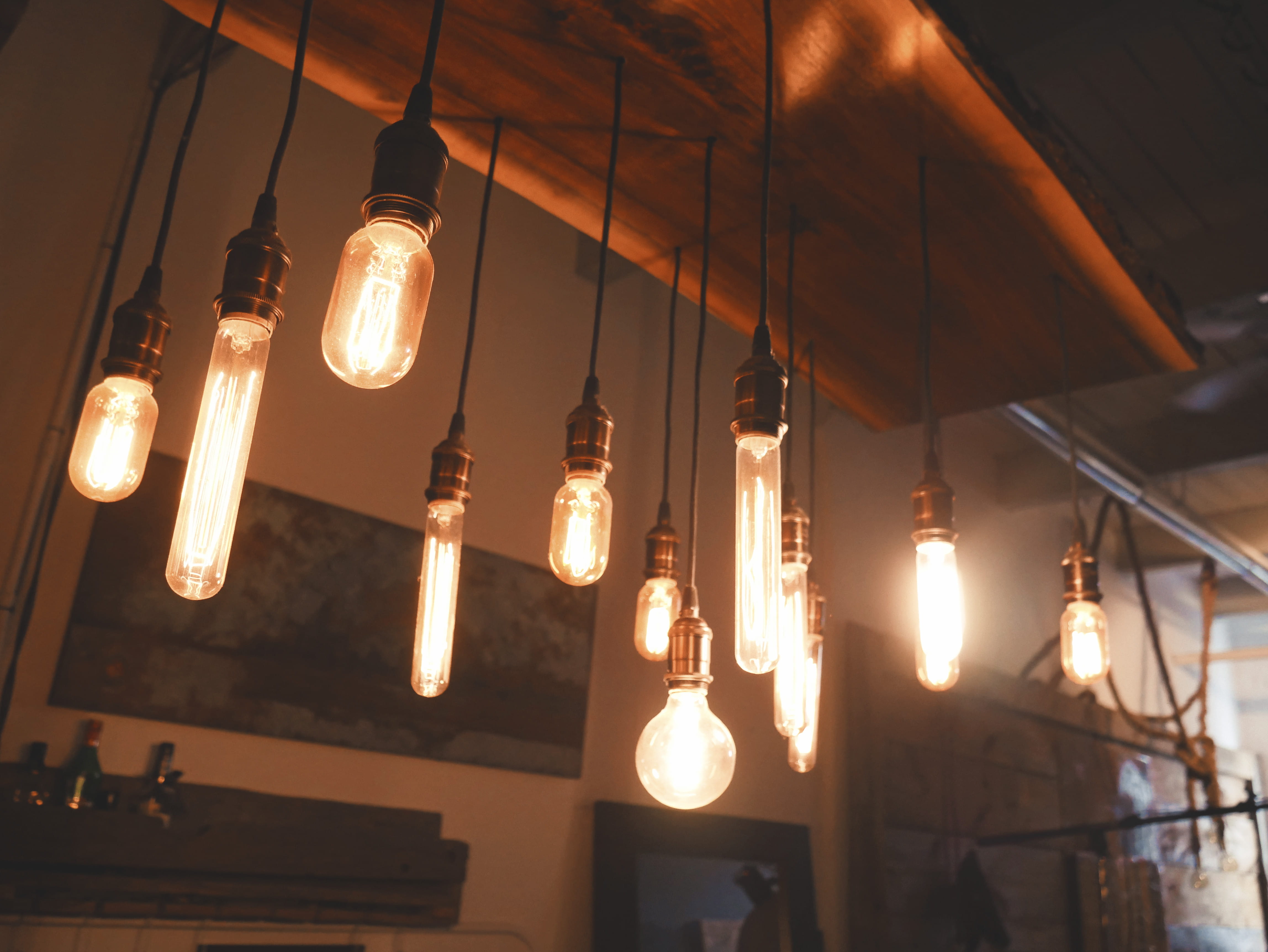 bulbs, no people, glass - material, lighting equipment, electricity, electric lamp, built structure, glowing, indoors, pendant light, filament, ceiling, HD Wallpaper