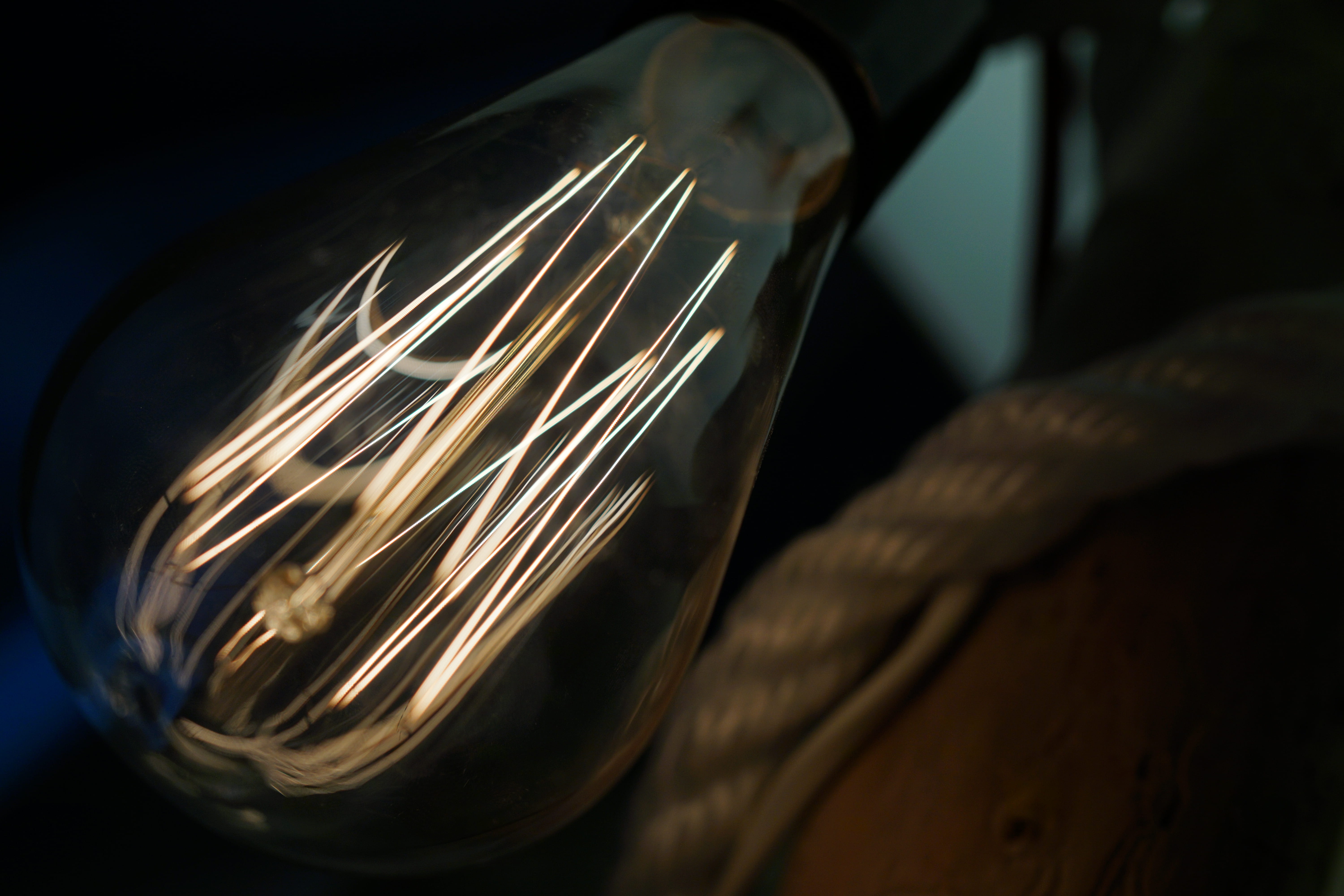 occupation, business, long exposure, industry, cord, 5K, close-up, one person, motion, object, metal, music, edison, studio shot, light, finger, sparks, HD Wallpaper