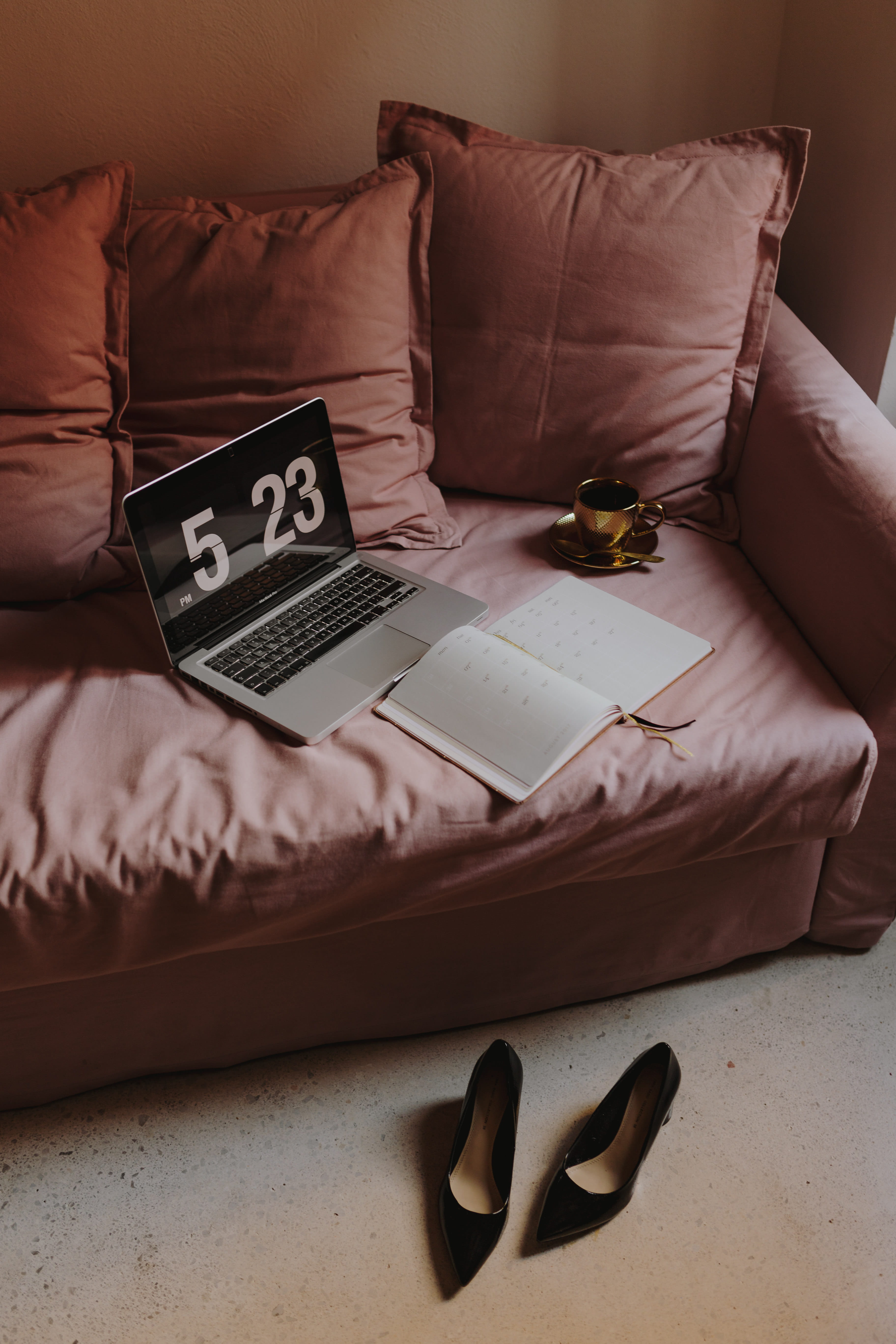 text, home office, book, female office, domestic room, absence, sofa, communication, high angle view, shoe, cushion, indoors, macbook pro, still life, western script, Phone HD Wallpaper