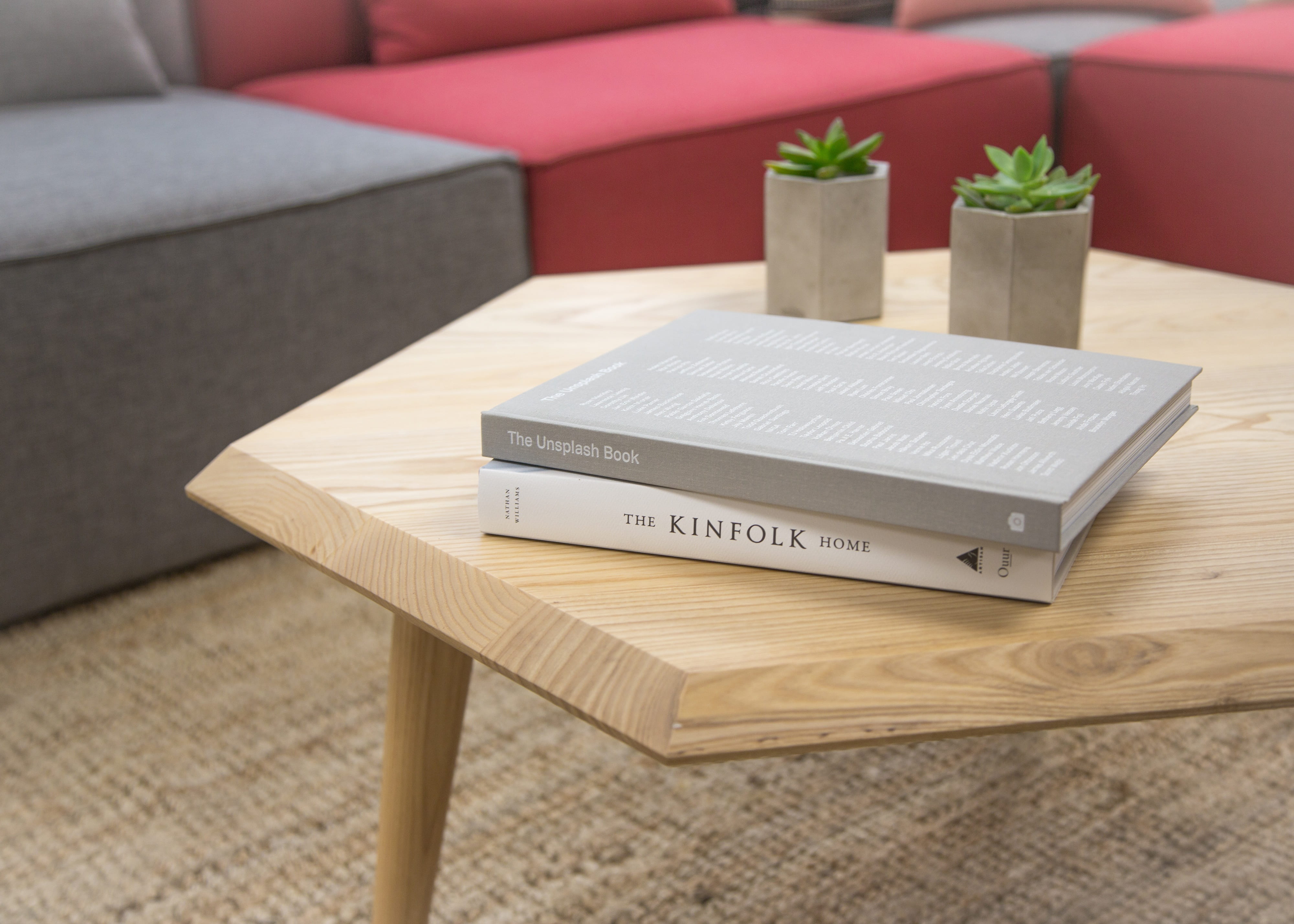 4K, indoors, close-up, coffee table, still life, decor, living room, wood - material, sofa, furniture, book, study, no people, learning, couch, day, text, HD Wallpaper