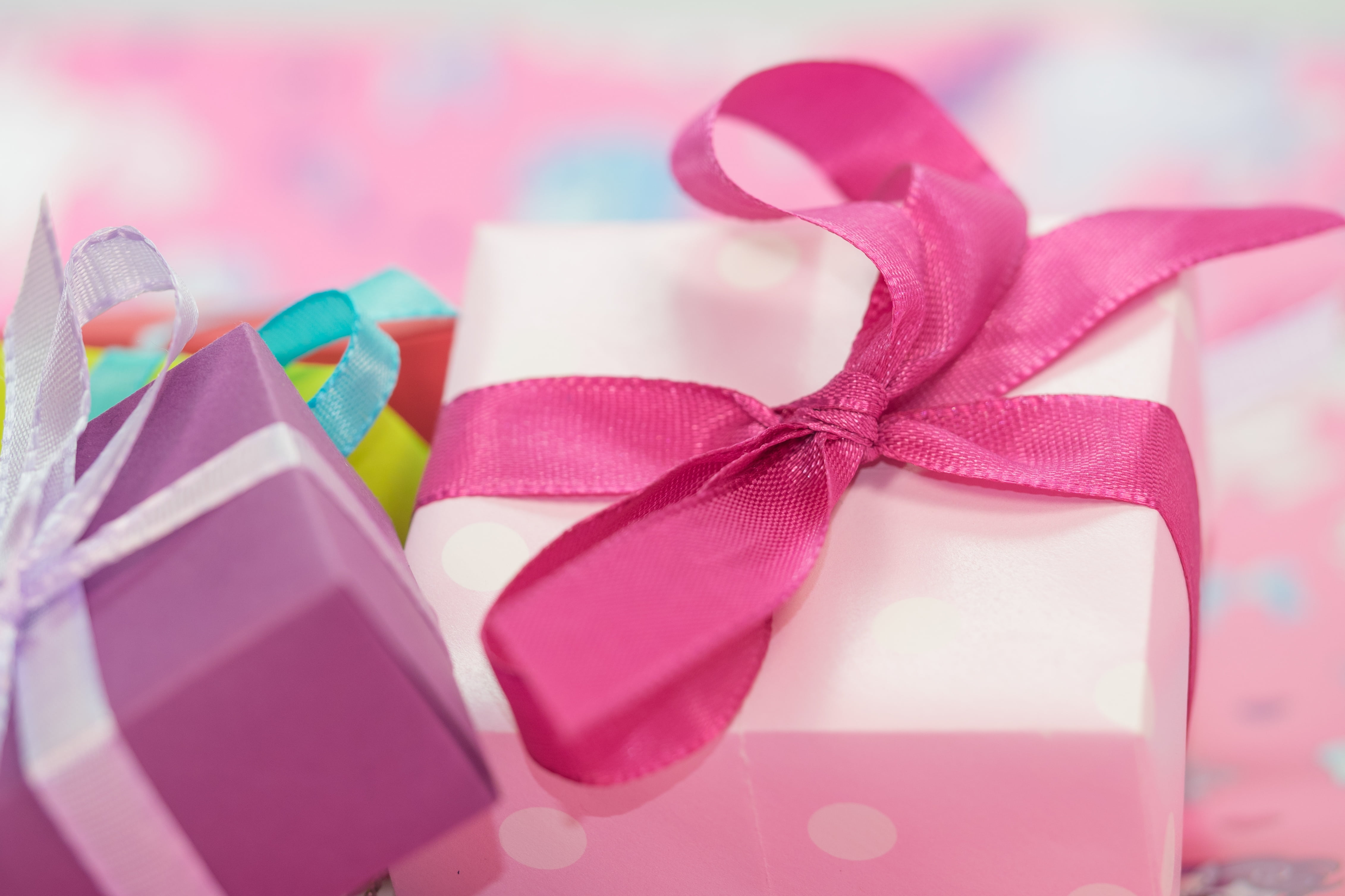 still life, made, joy, no people, package, loop, boxes, give, pink color, birthday present, 4K, mothers day, gift box, birthday, valentines day - holiday, HD Wallpaper
