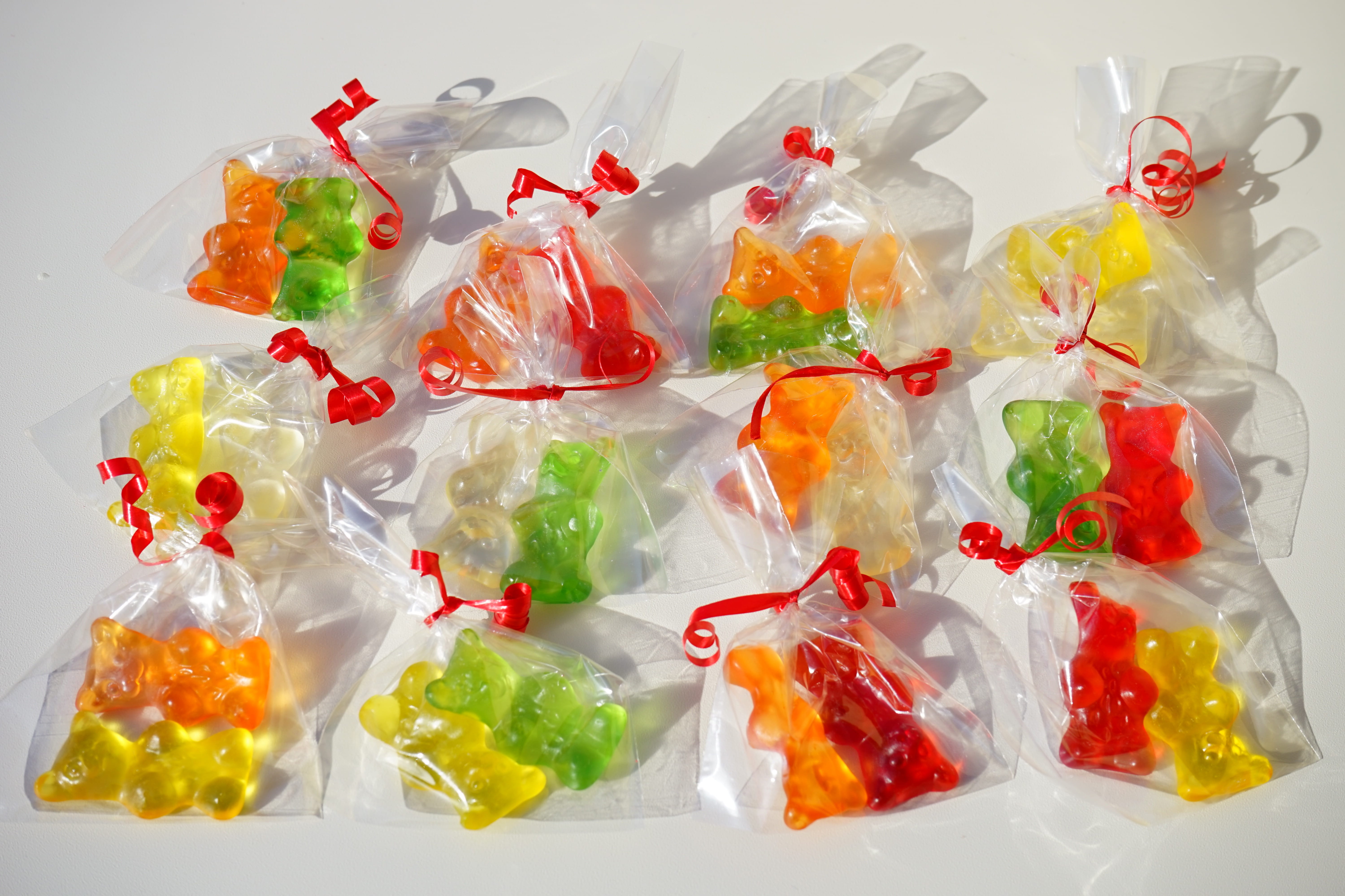 fruit, nibble, close-up, color, mitbringsel, no people, delicious, still life, white background, 5K, candy, large group of objects, haribo, healthy eating, HD Wallpaper