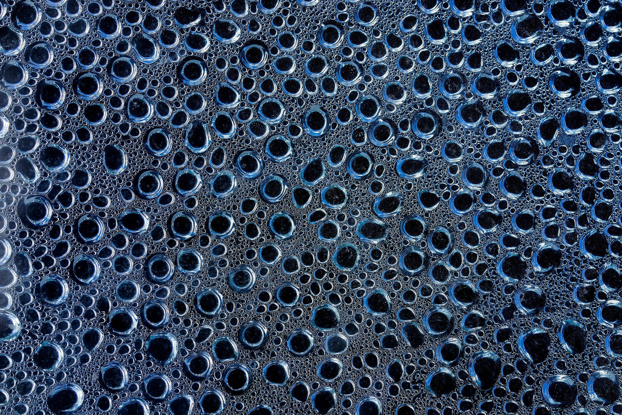 circle, no people, textured, indoors, geometric shape, nature, drop, close-up, pattern, wet, bubble, blue, purity, water, background, full frame, extreme close-up, HD Wallpaper