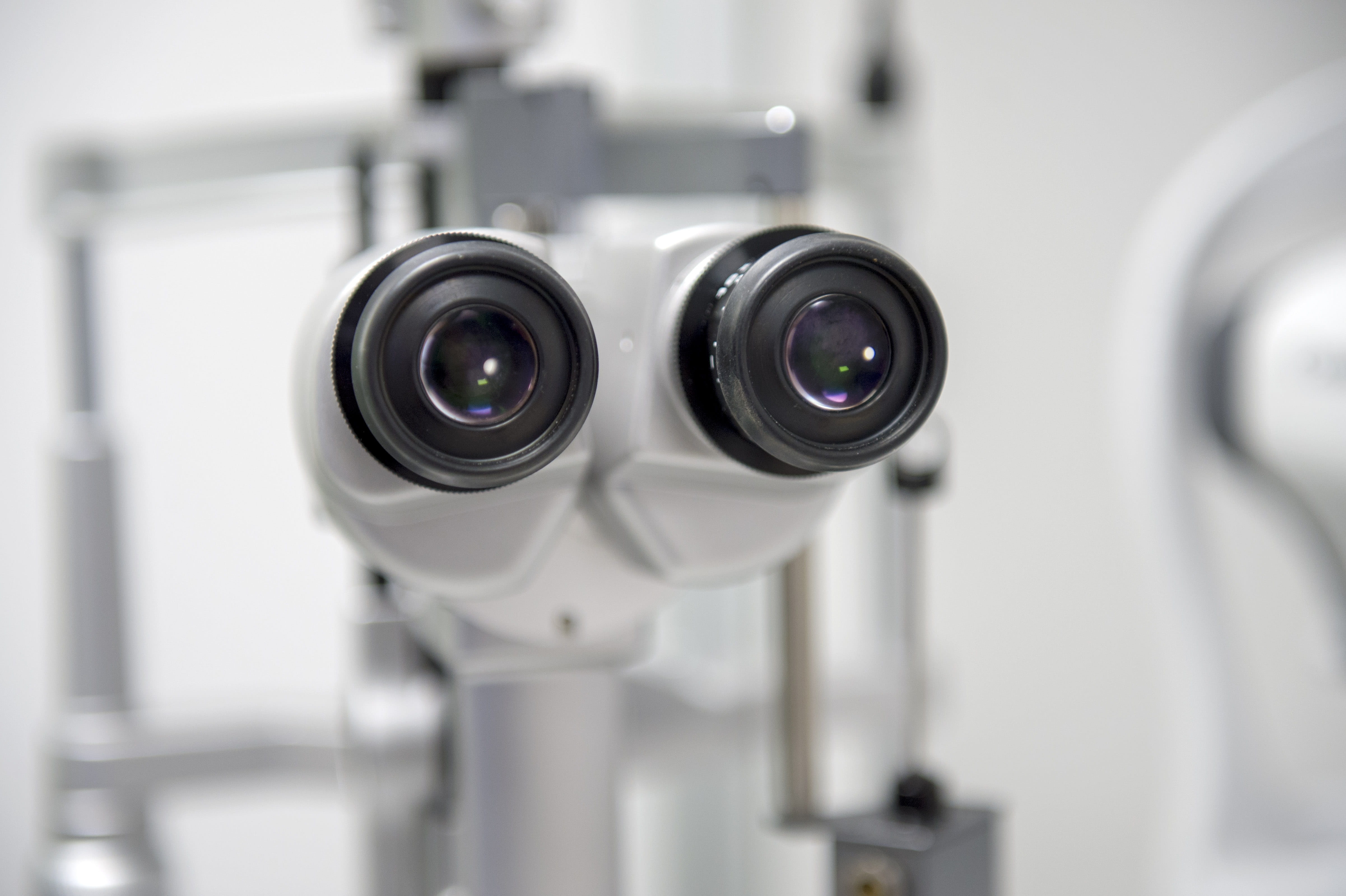 front view, industry, lens, photography themes, indoors, technology, lens - eye, healthcare and medicine, eye, focus on foreground, equipment, research, HD Wallpaper