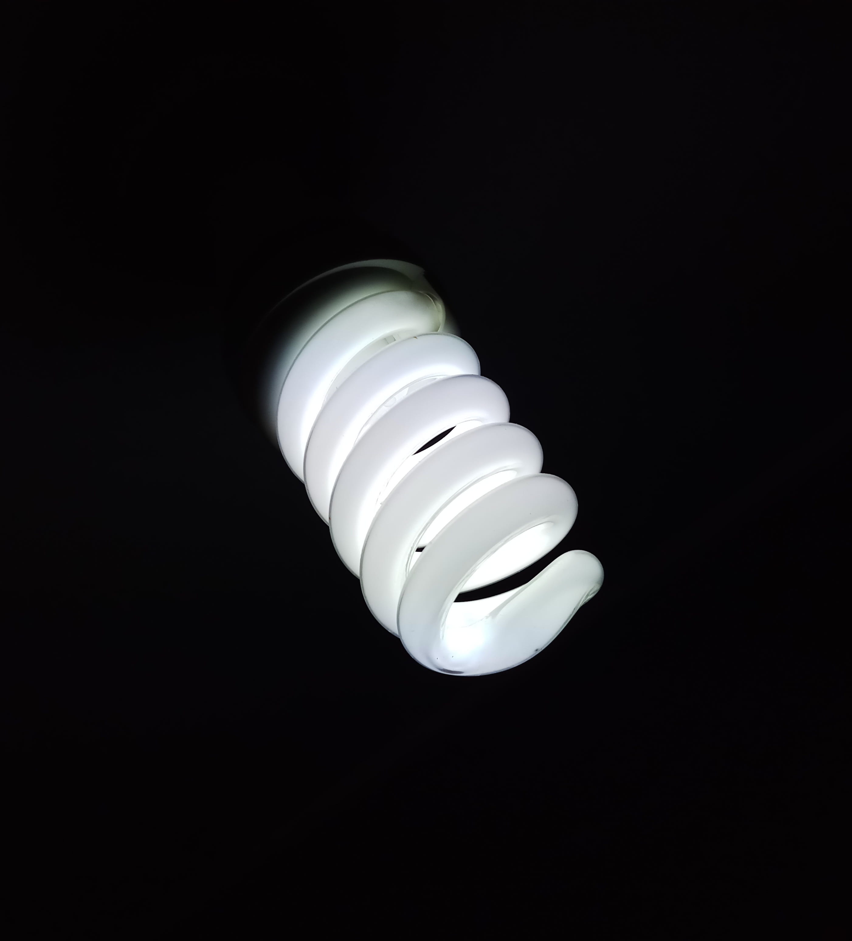 bulb, energy efficient lightbulb, electricity, environment, studio shot, energy efficient, glass, creativity, spiral, inspiration, environmental conservation, Phone HD Wallpaper
