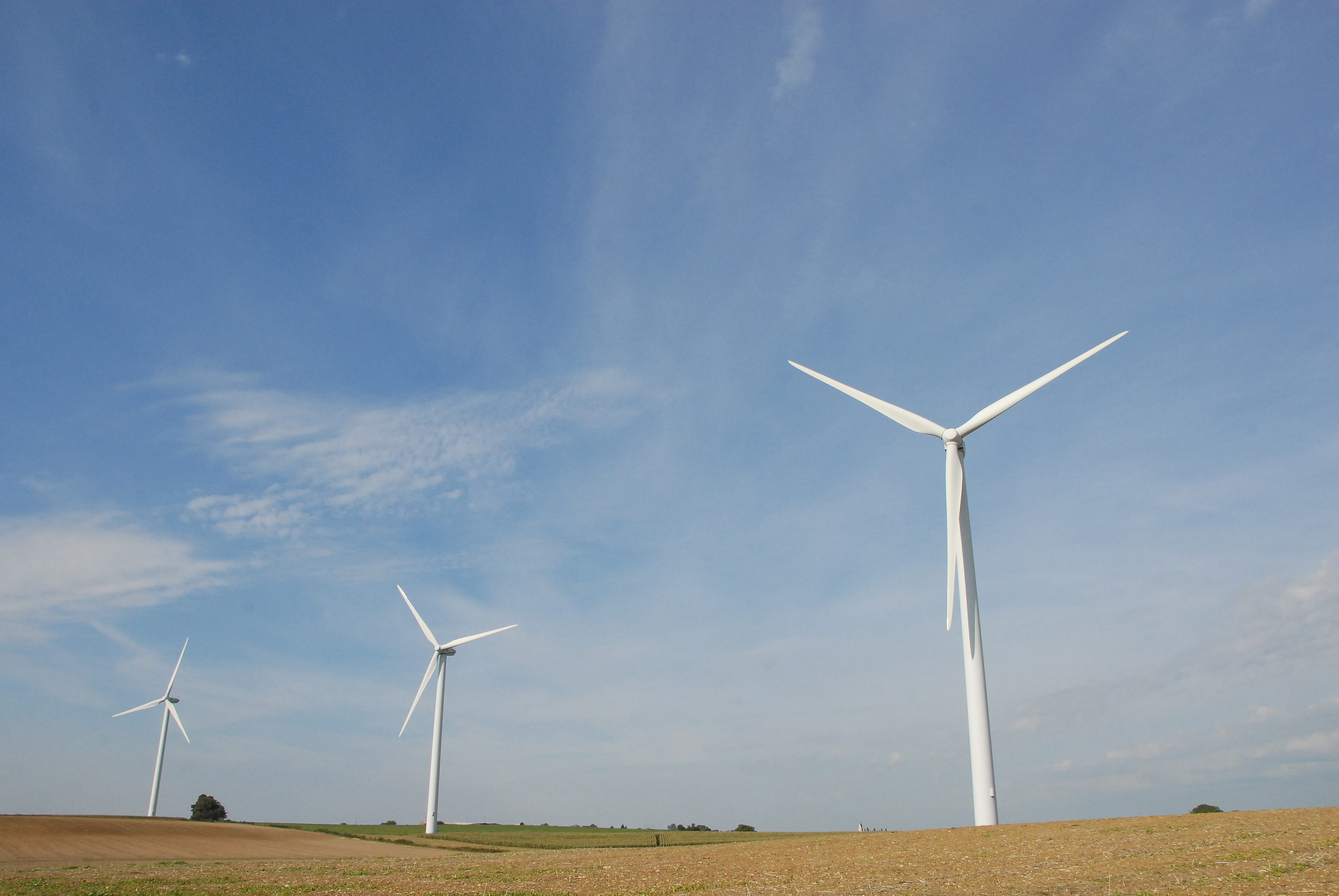 prairie, economy, sky, land, power in nature, choice, silence, renewable energy, green, industry, 4K, alternative energy, Wind Turbine, wind, environmental conservation, HD Wallpaper