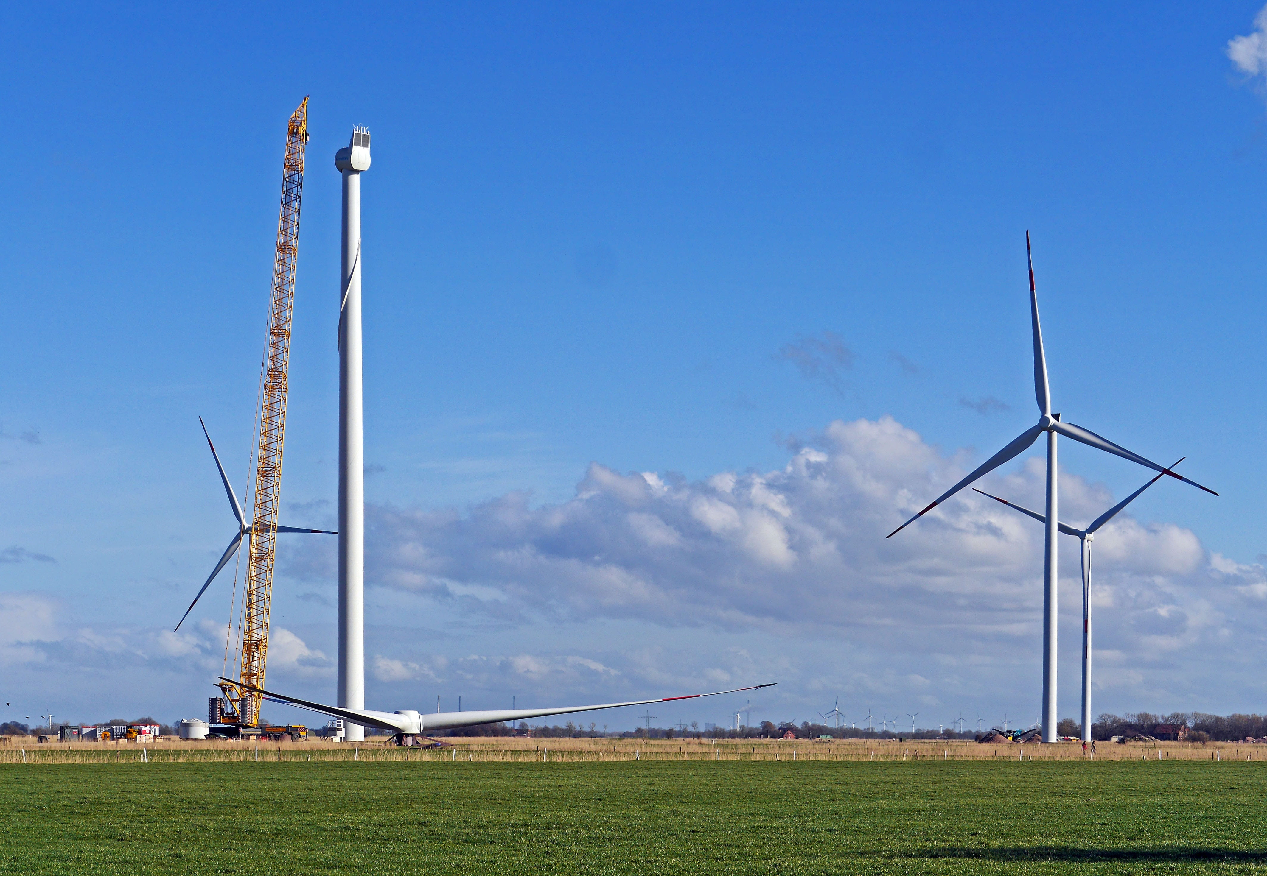 field, sky, building, sustainable resources, electricity, cloud - sky, no people, renewable energy, performance, paddle-wheel, fuel and power generation, HD Wallpaper