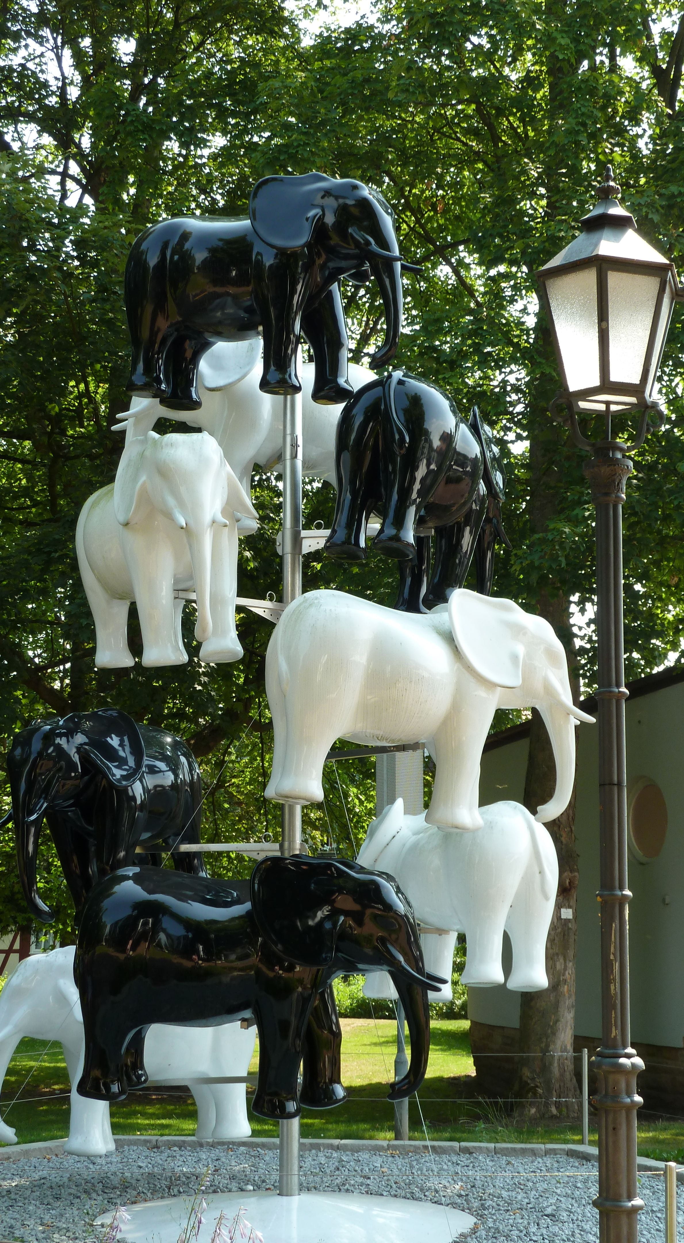 day, monument, statue, no people, park, horse, livestock, 4K, plant, domestic animals, deco, human representation, black, elephant, art and craft, representation, Phone HD Wallpaper