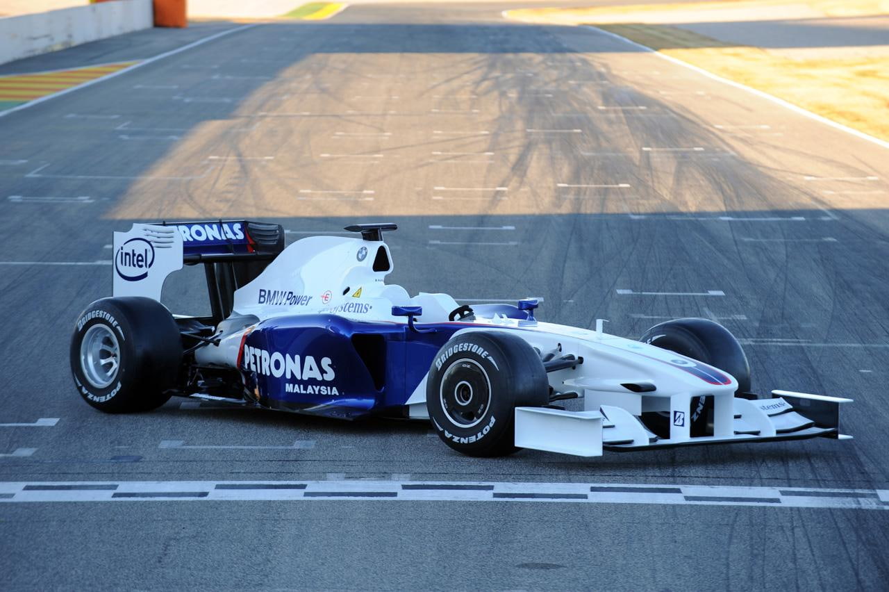 transportation, sports track, motor vehicle, racecar, speed, car, competitive sport, sauber, auto racing, f, track and field, competition, day, motorsport, HD Wallpaper