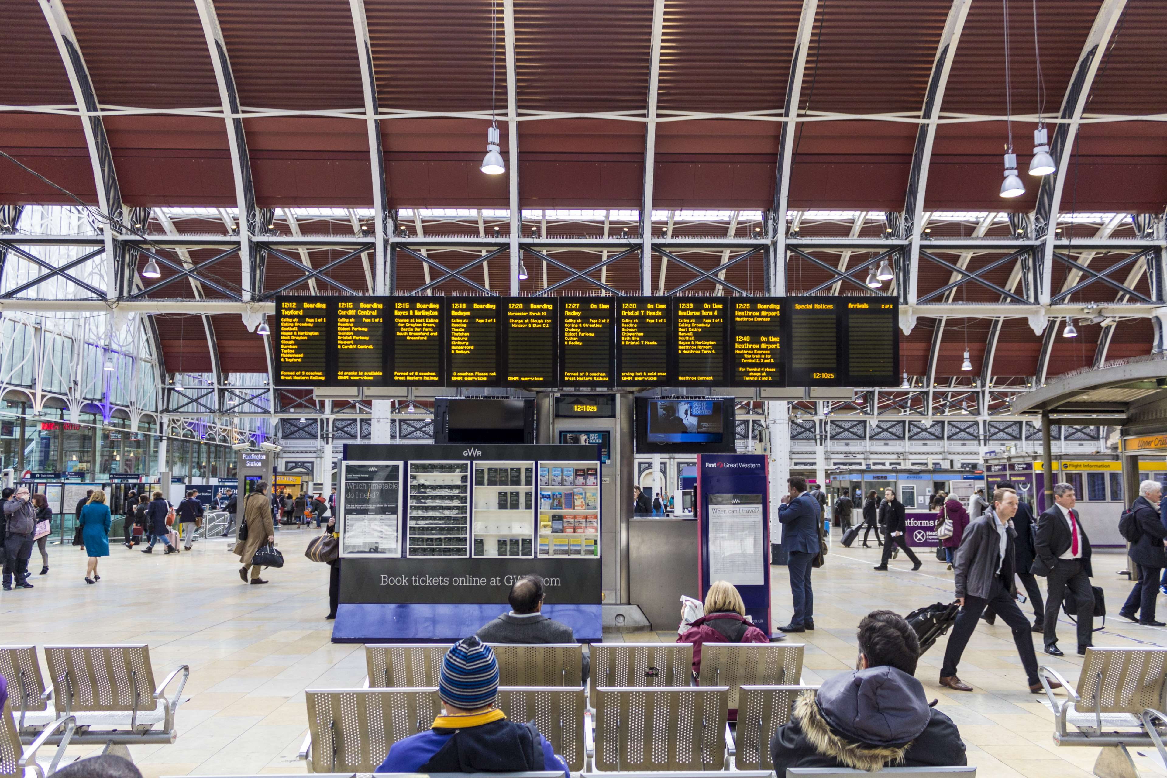 adult, padding station, large group of people, information, indoors, times, london, journey, men, real people, text, women, railroad station, walking, communication, HD Wallpaper