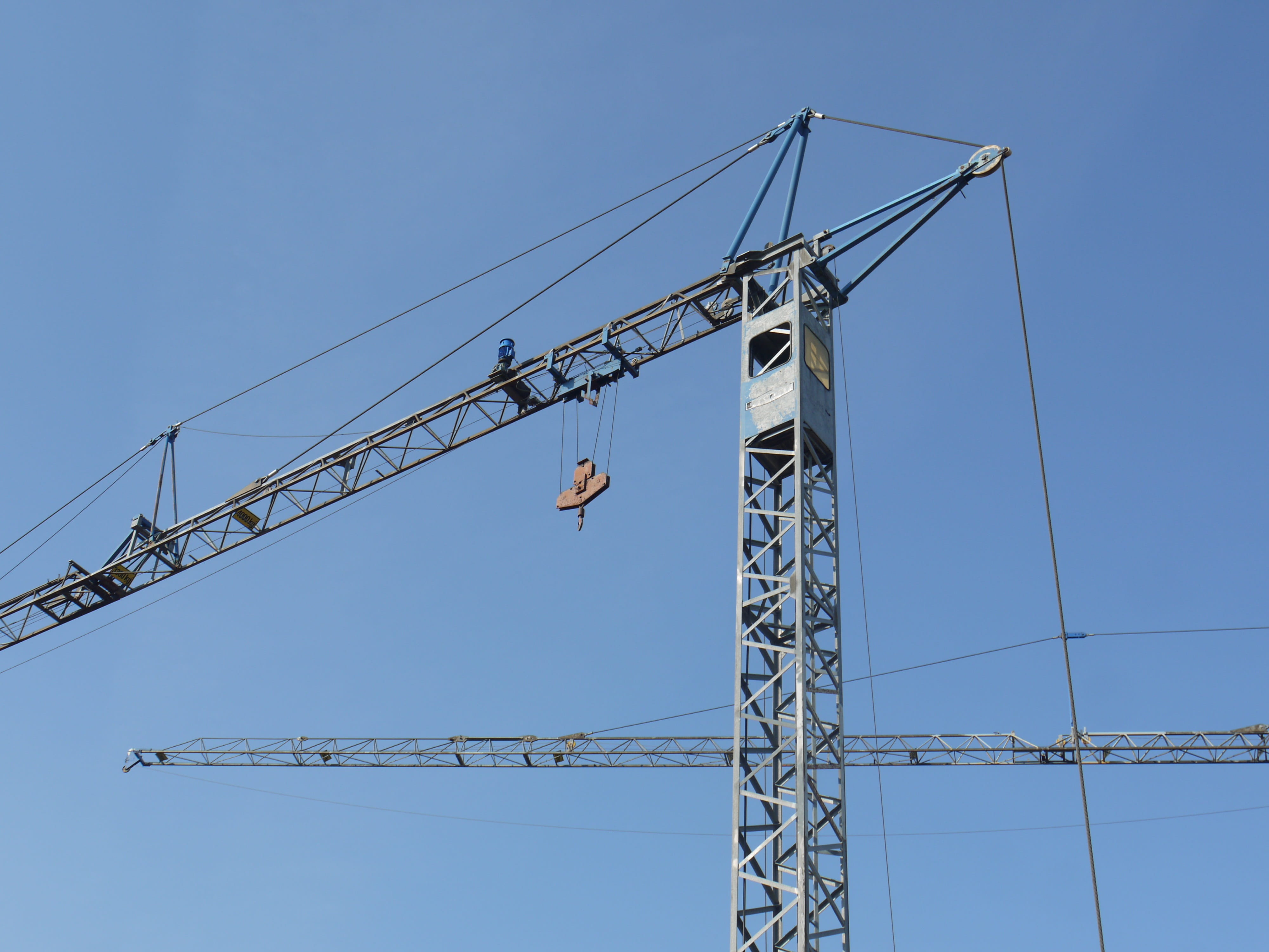 housebuilding, construction work, clear sky, machinery, crane, last, built structure, low angle view, site, nature, construction, sky, raise, build, outdoors, HD Wallpaper