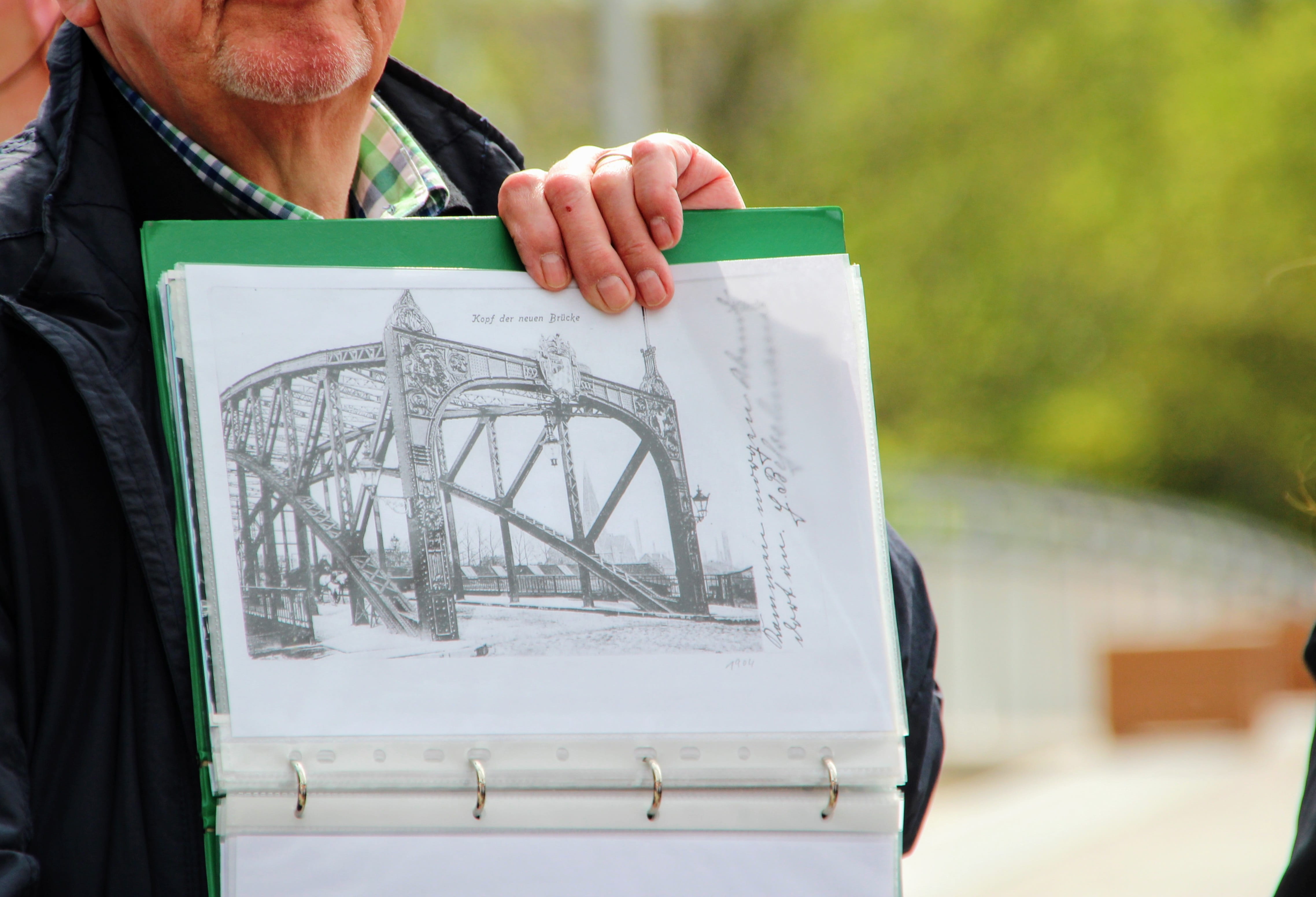 Dortmund, one person, focus on foreground, Bridge, lifestyles, real people, drawing, 4K, activity, adult, hand, human hand, one senior man only, senior adult, HD Wallpaper