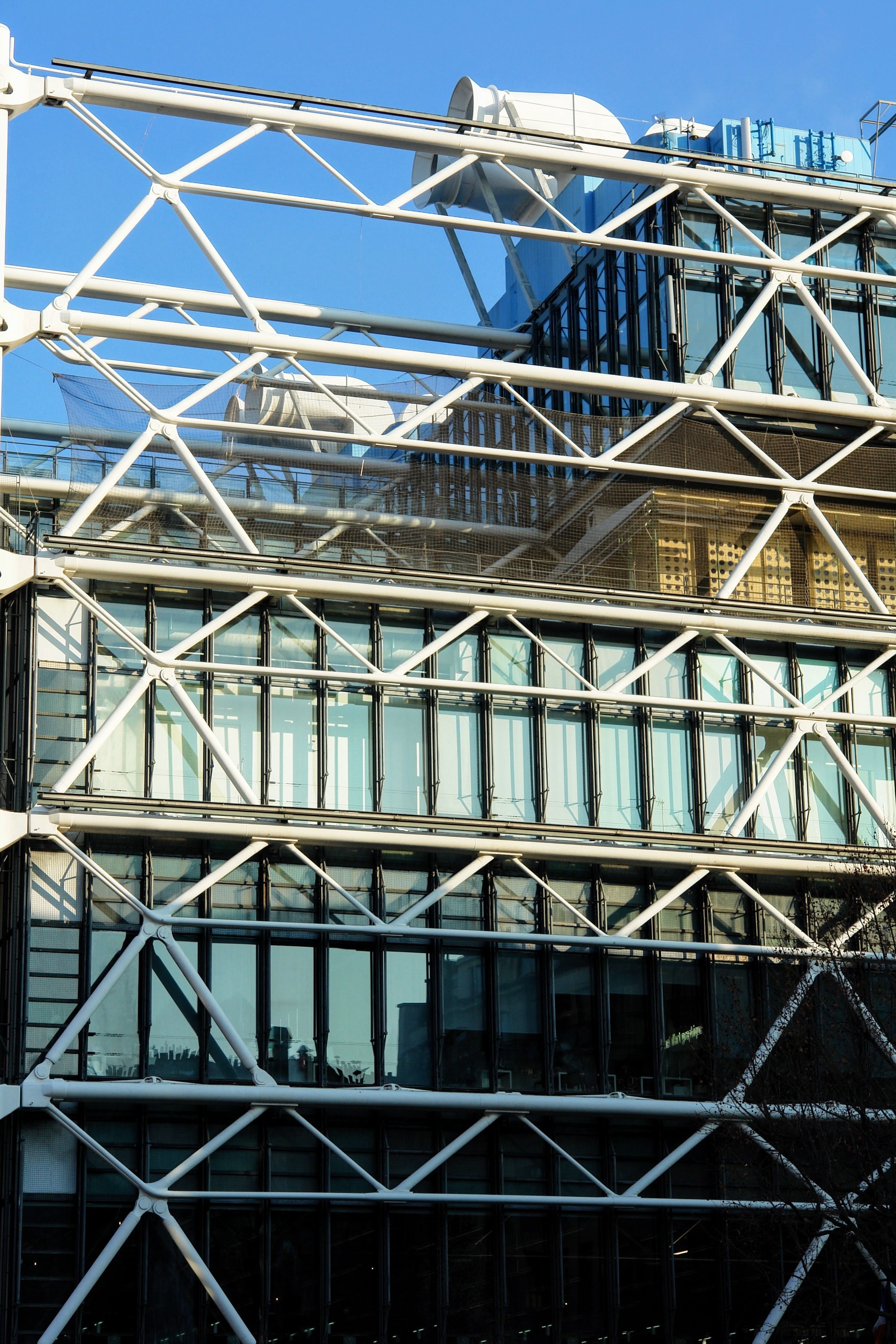 construction frame, architecture, city, low angle view, sunlight, france, facade, 4K, triangle shape, industry, metal, day, glass tube, outdoors, construction, Phone HD Wallpaper