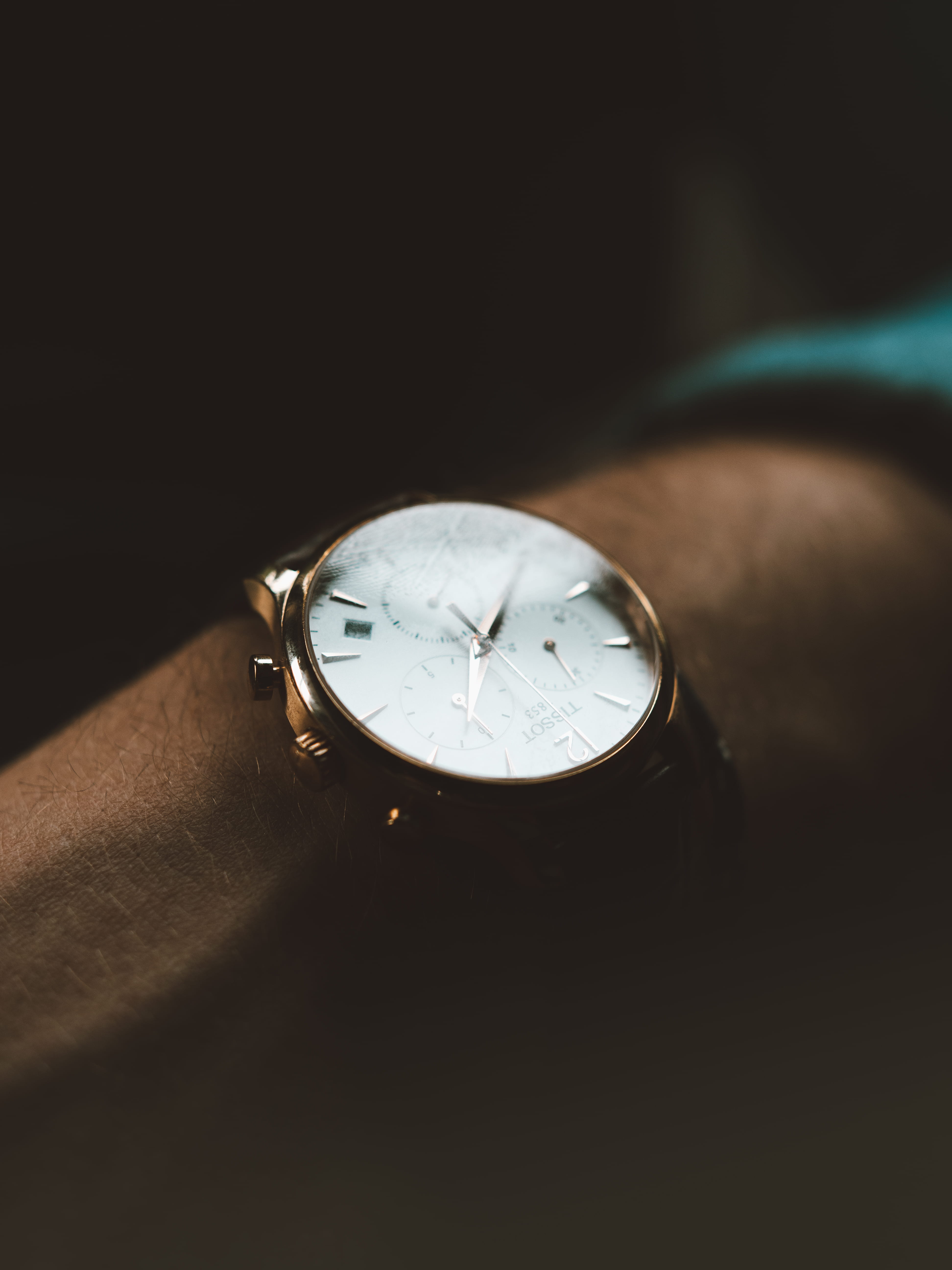white, minute, hand, unrecognizable person, number, accuracy, minute hand, wristwatch, hour, clock, close-up, timepiece, circle, mood, glass, personal accessory, Phone HD Wallpaper