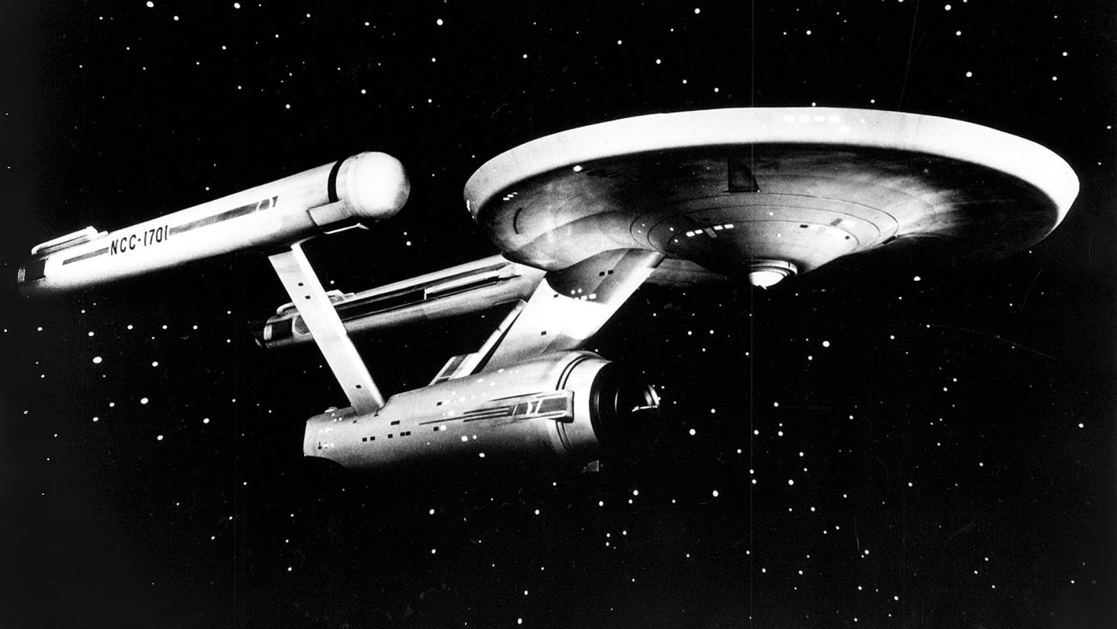 Trek, high angle view, kitchen utensil, 73, adventure, reflection, transportation, fiction, water, Mystery, 720P, Futuristic, table, Star, fi, metal, equipment, HD Wallpaper