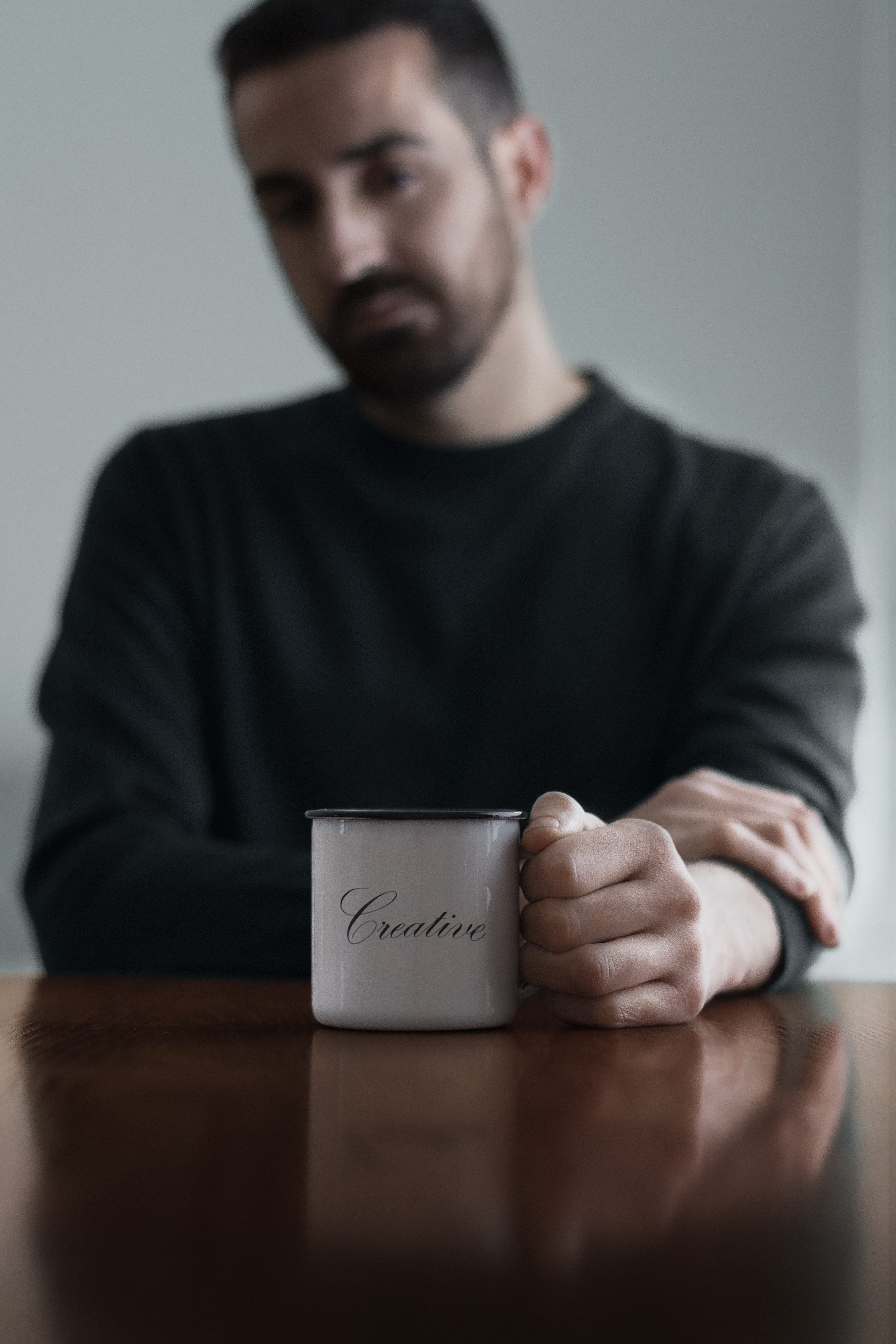 gray, casual clothing, drink, cafe, front view, men, table, money, studio shot, human, young men, one person, man, goblet, mug, waist up, coffee cup, tin, Phone HD Wallpaper